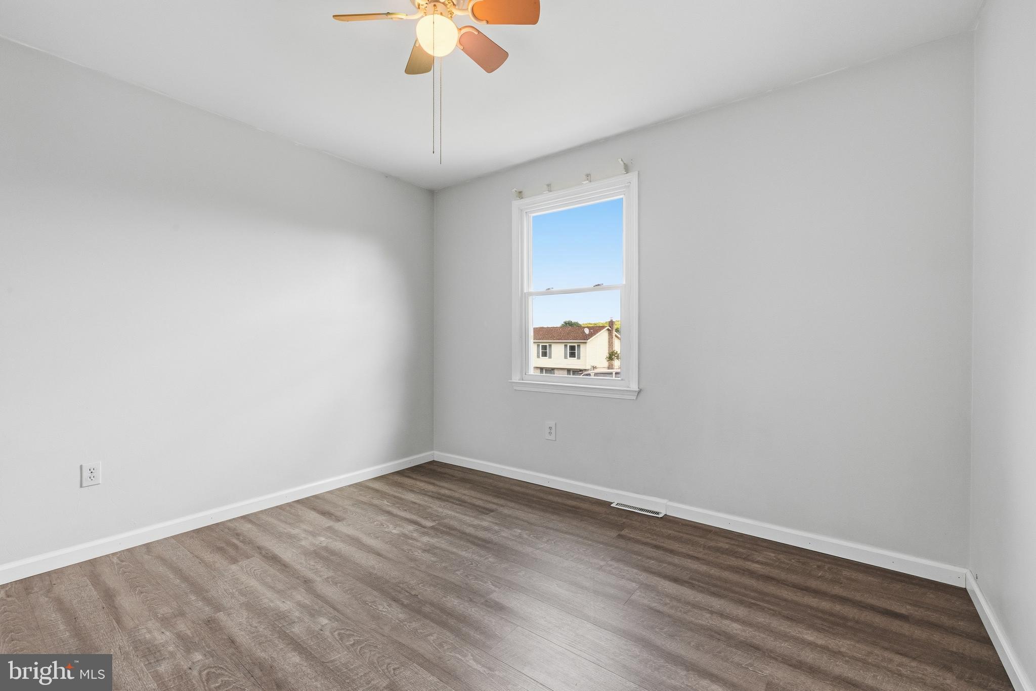 MT AIRY VILLAGE - Residential