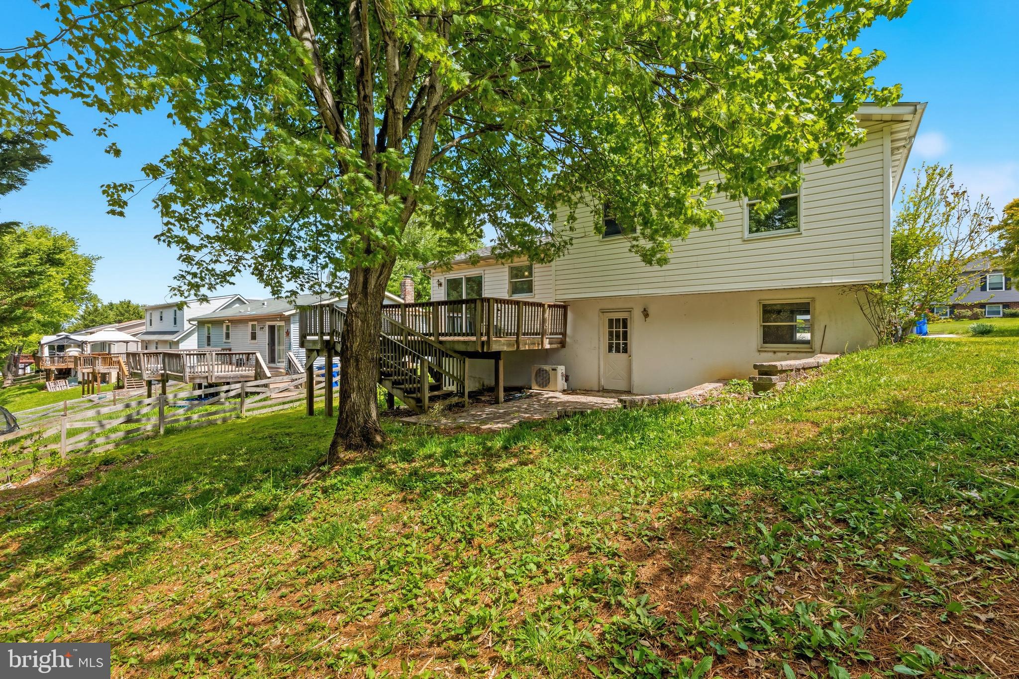 MT AIRY VILLAGE - Residential