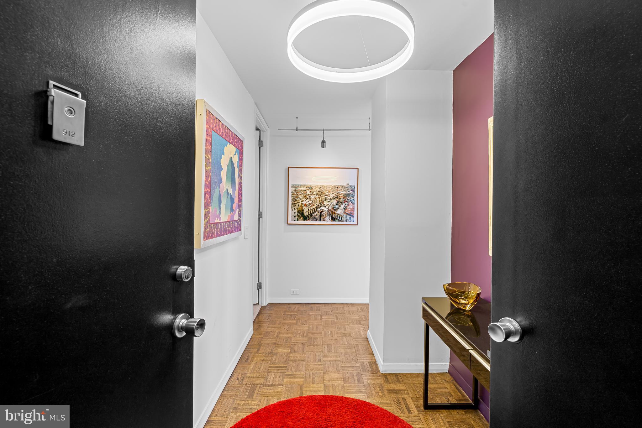 4000 N CHARLES STREET 912