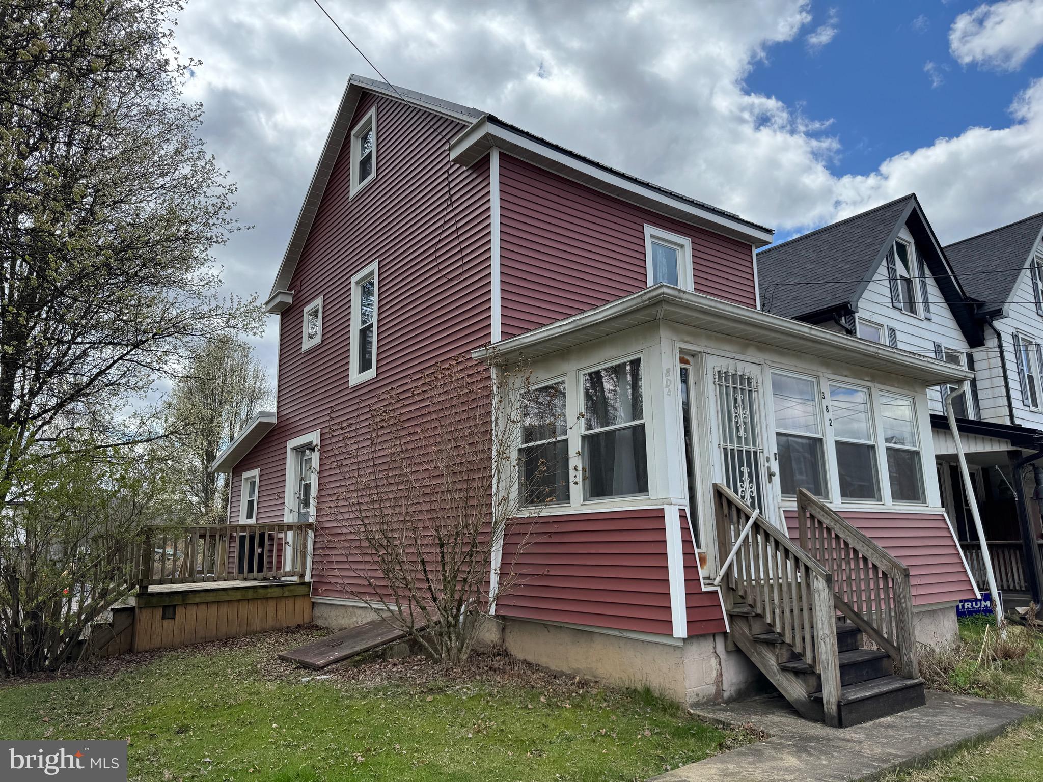 HOWARD - Residential