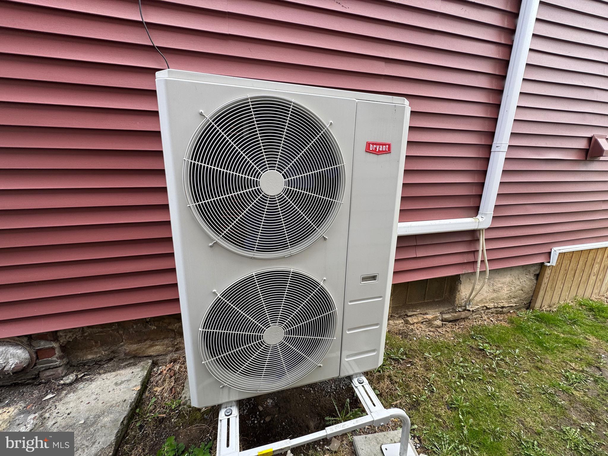 HOWARD - Residential