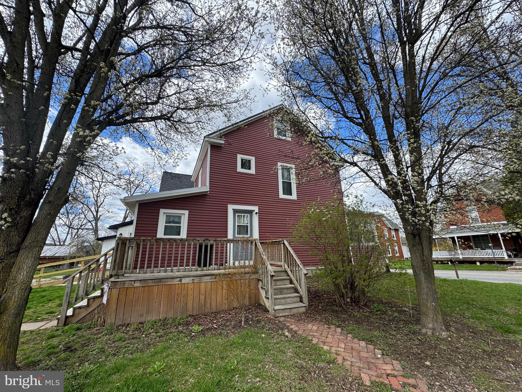 HOWARD - Residential