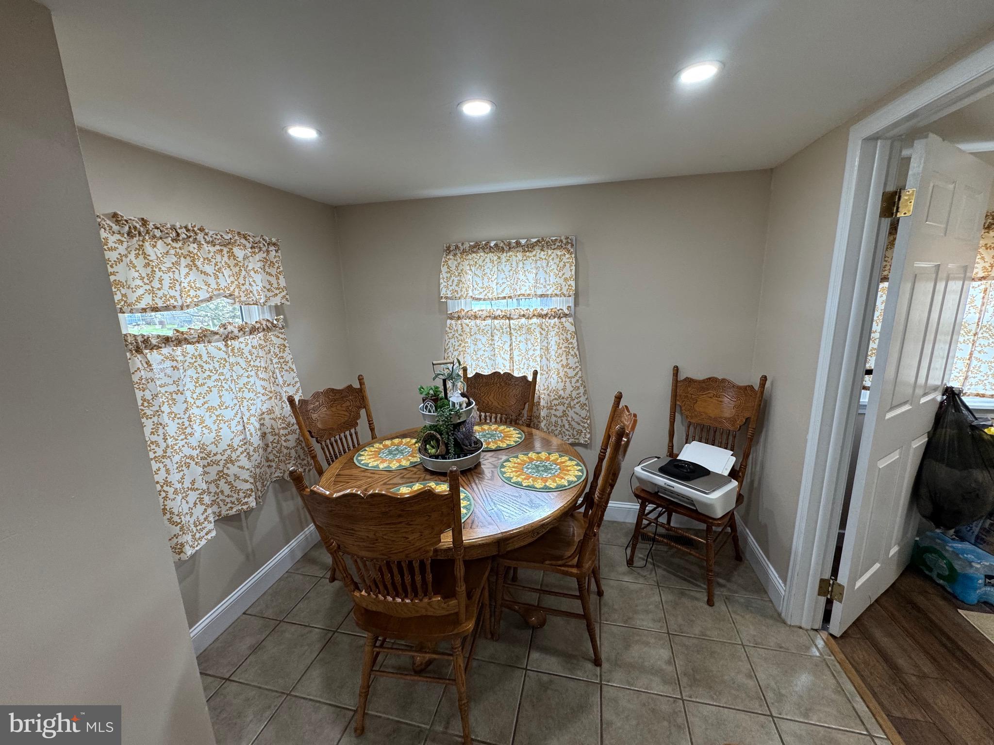 HOWARD - Residential