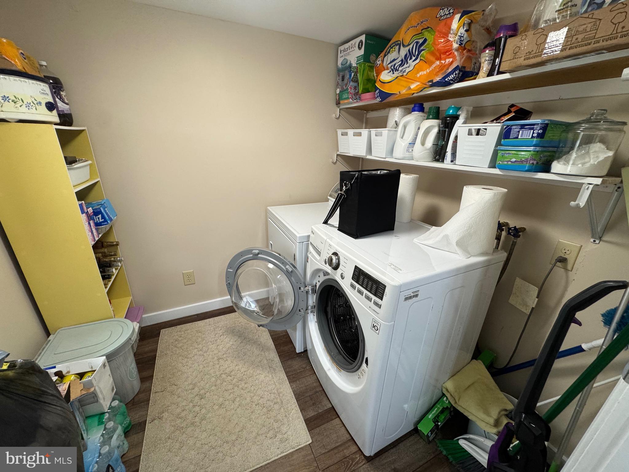 HOWARD - Residential