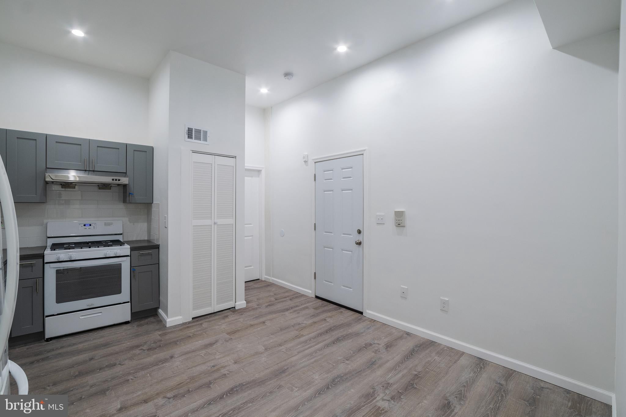 1726 PINE STREET UNIT 1F