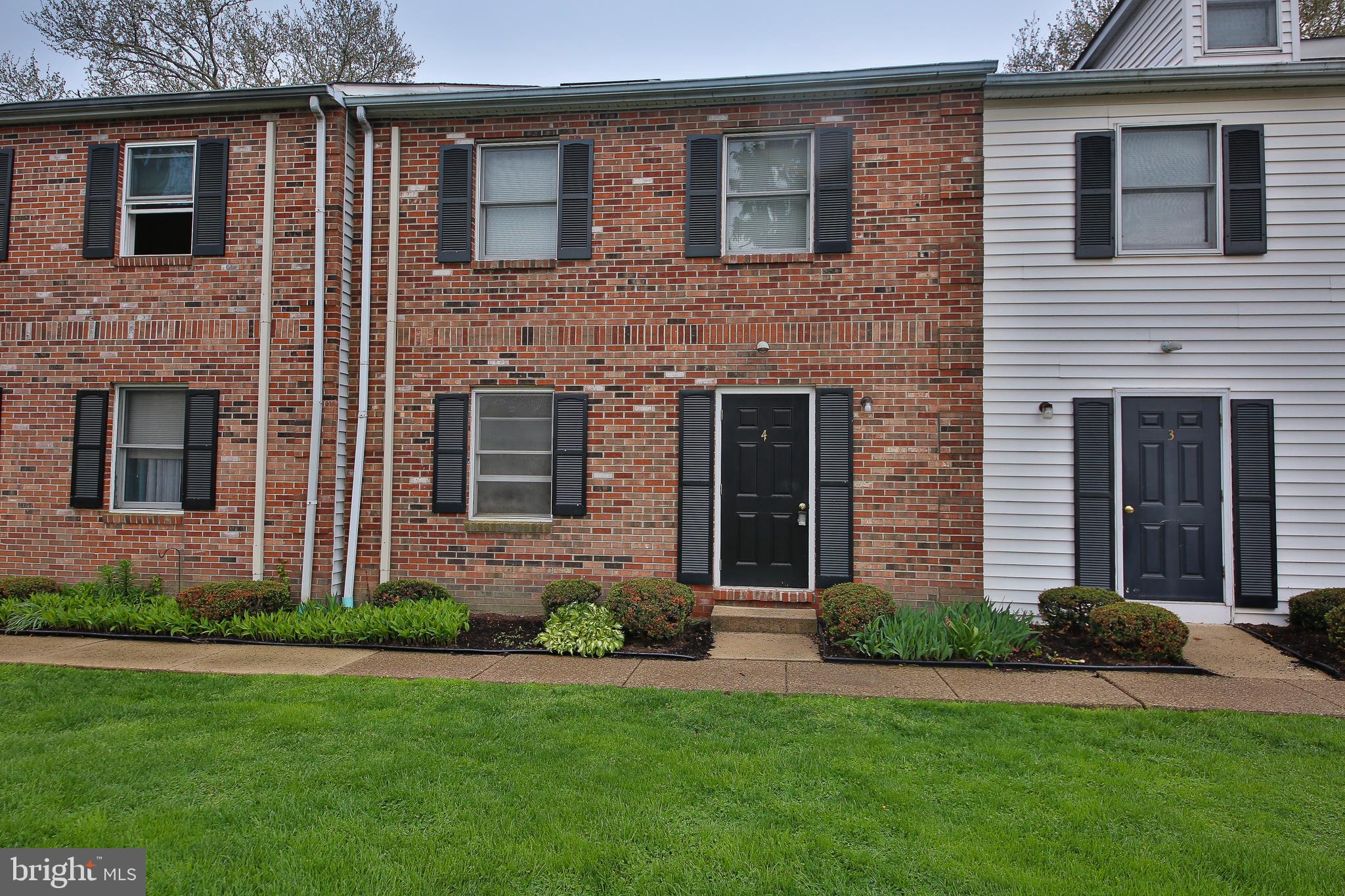 THE PINES - Residential