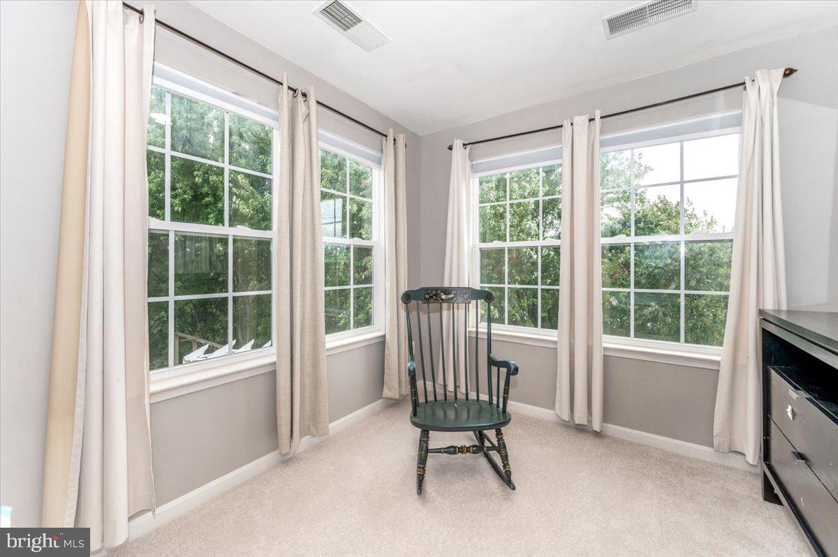 BALLENGER CREEK CENTER POND - Residential