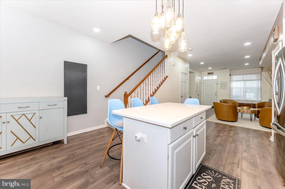 BALLENGER CREEK CENTER POND - Residential