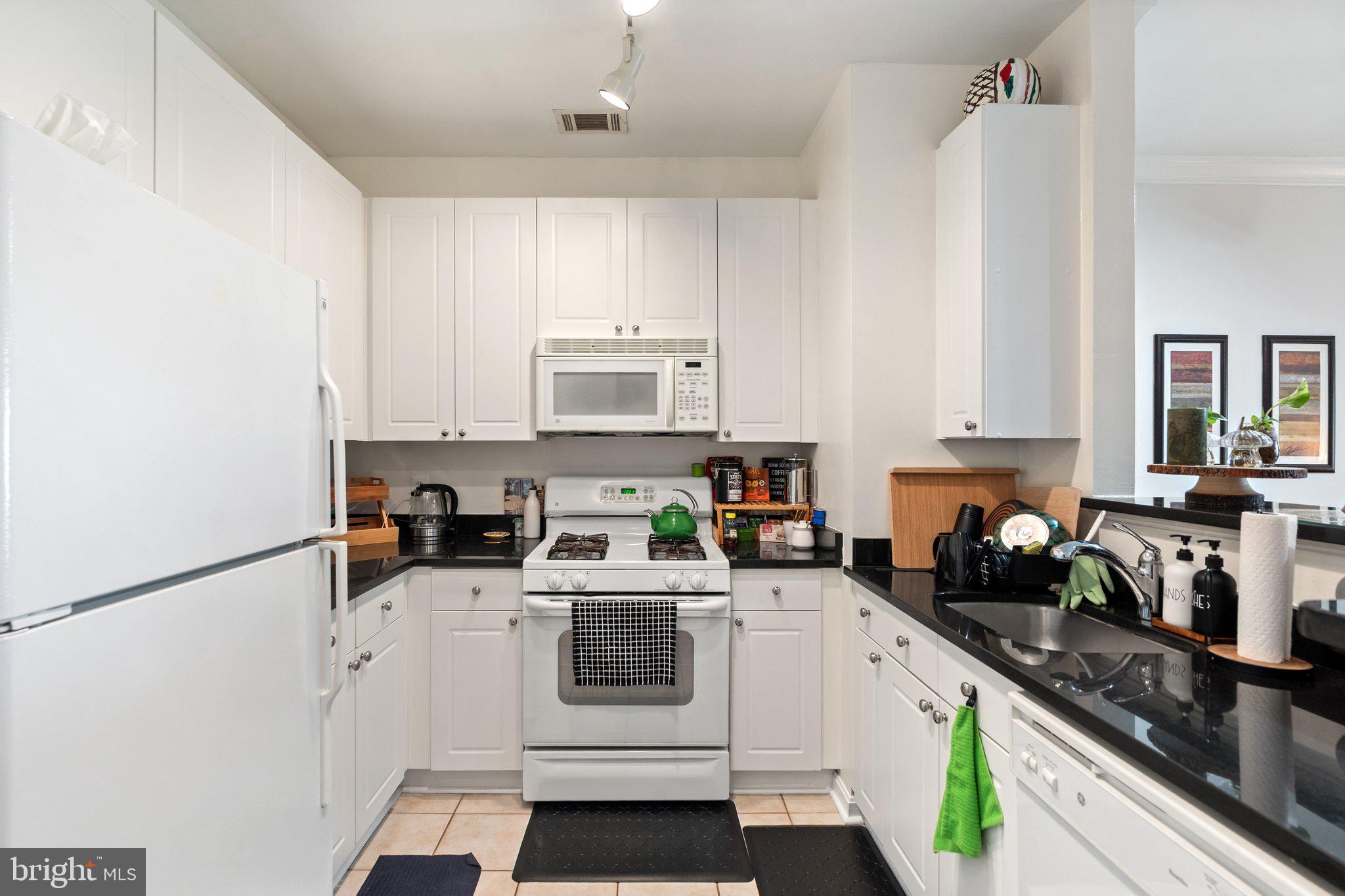 2791 CENTERBORO DRIVE 384
