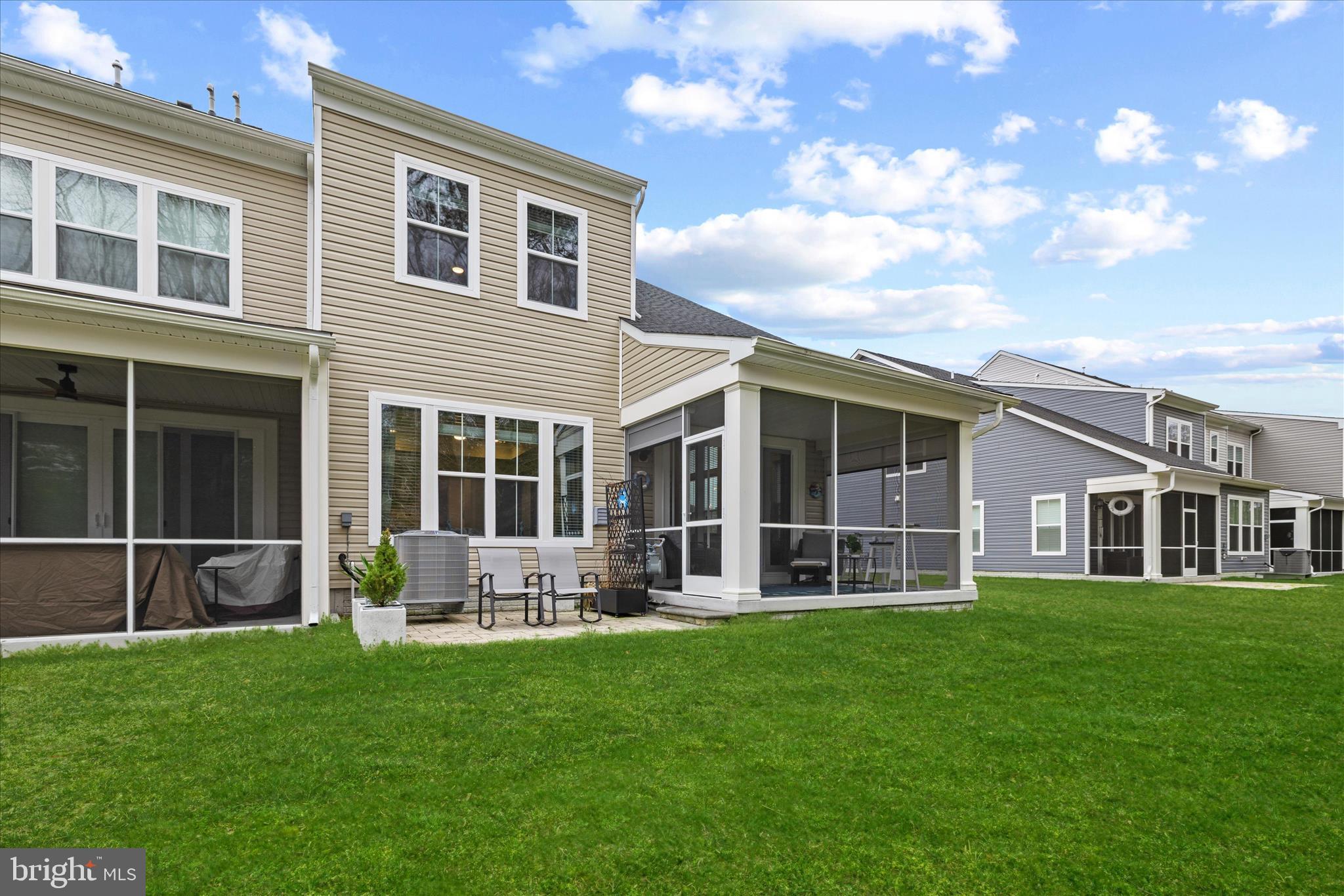 MILOS HAVEN - Residential