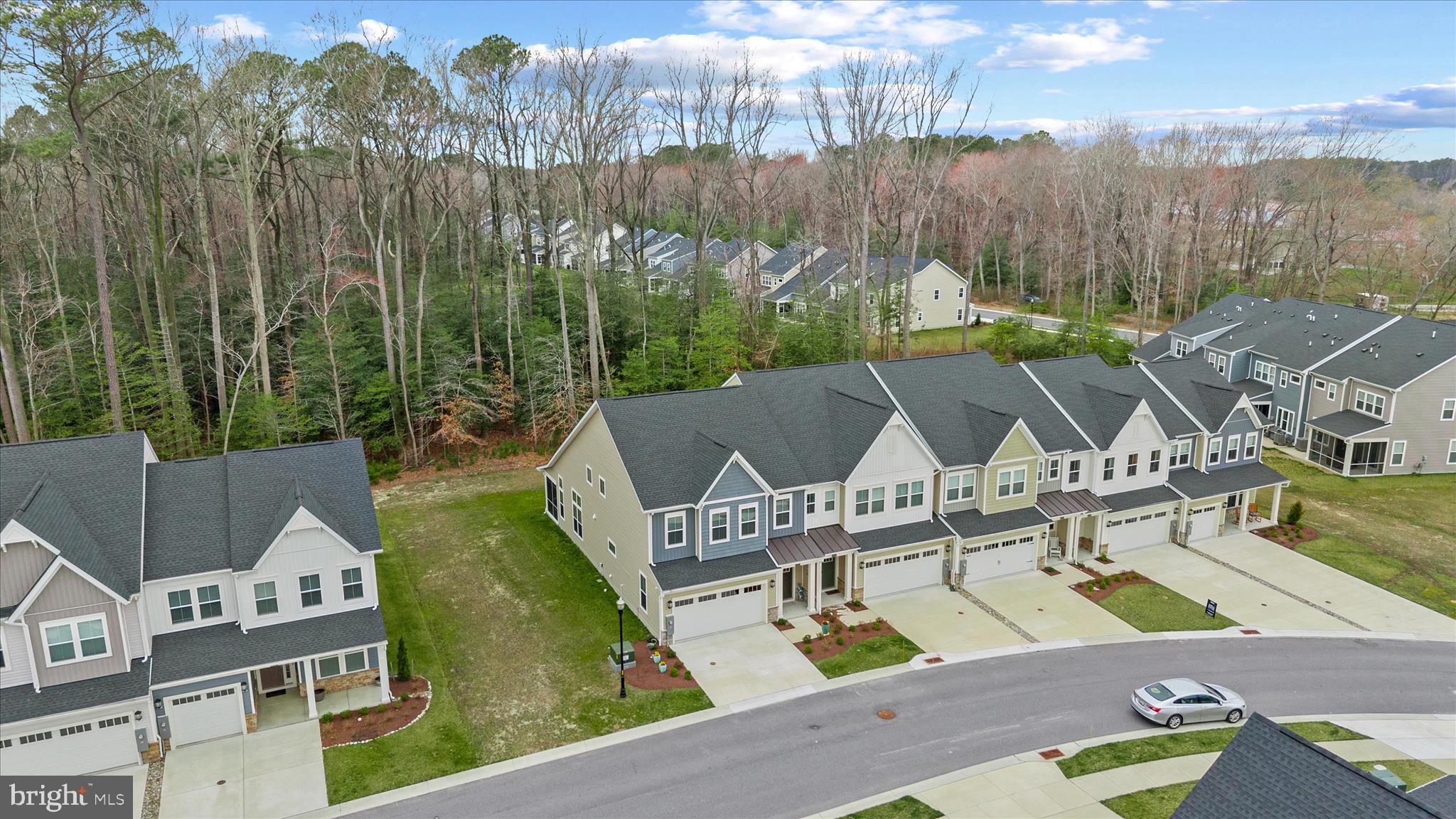 MILOS HAVEN - Residential