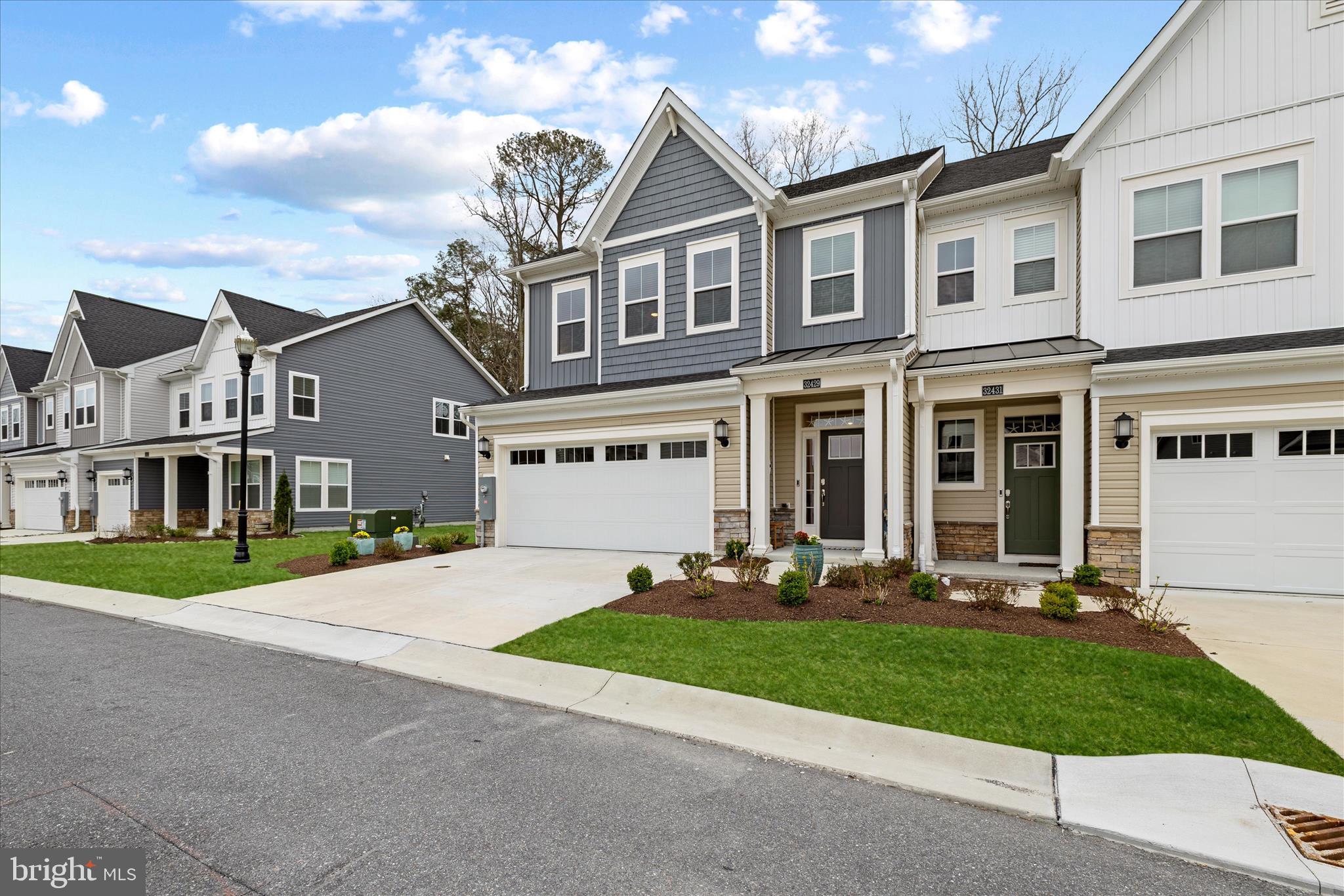 MILOS HAVEN - Residential