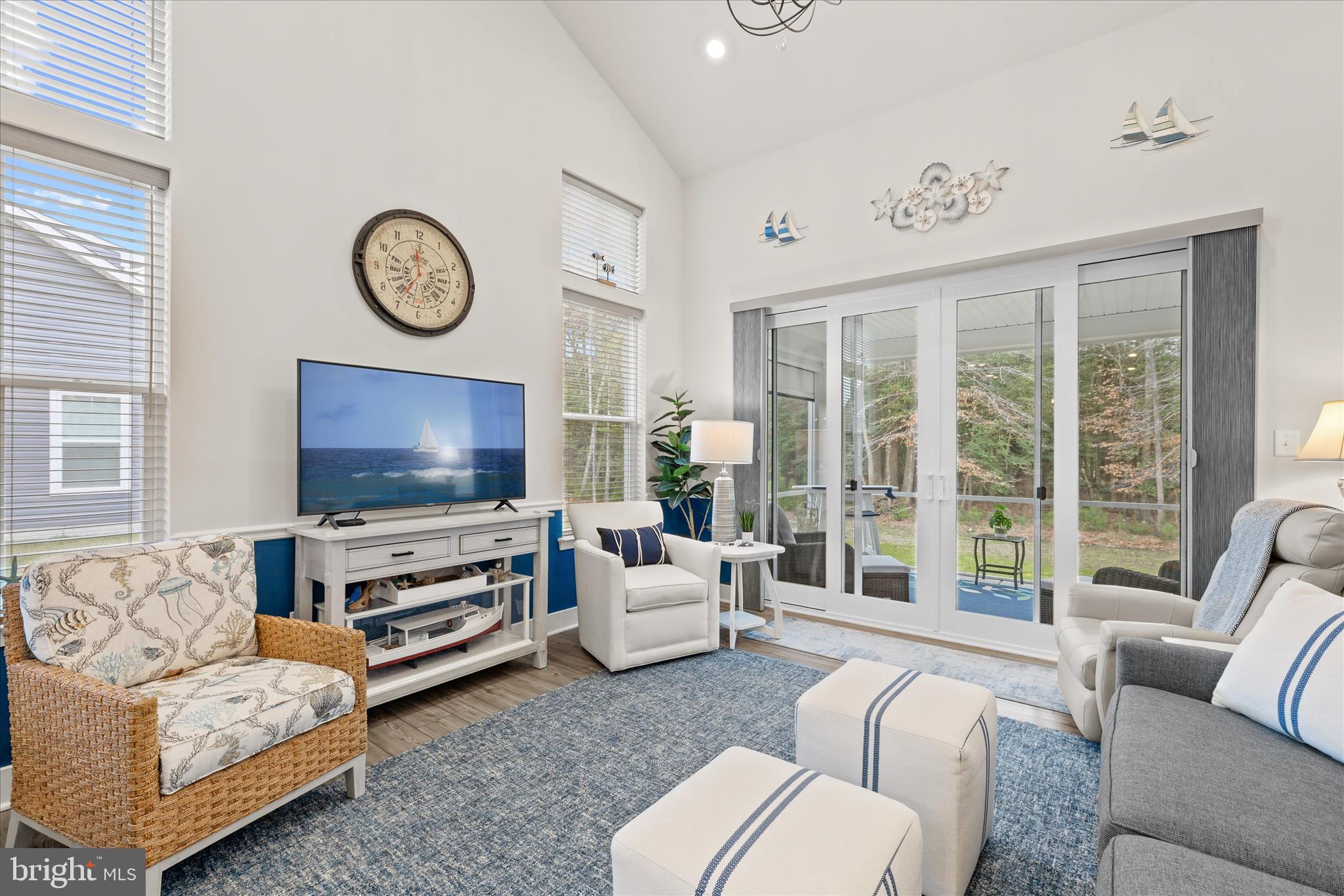 MILOS HAVEN - Residential