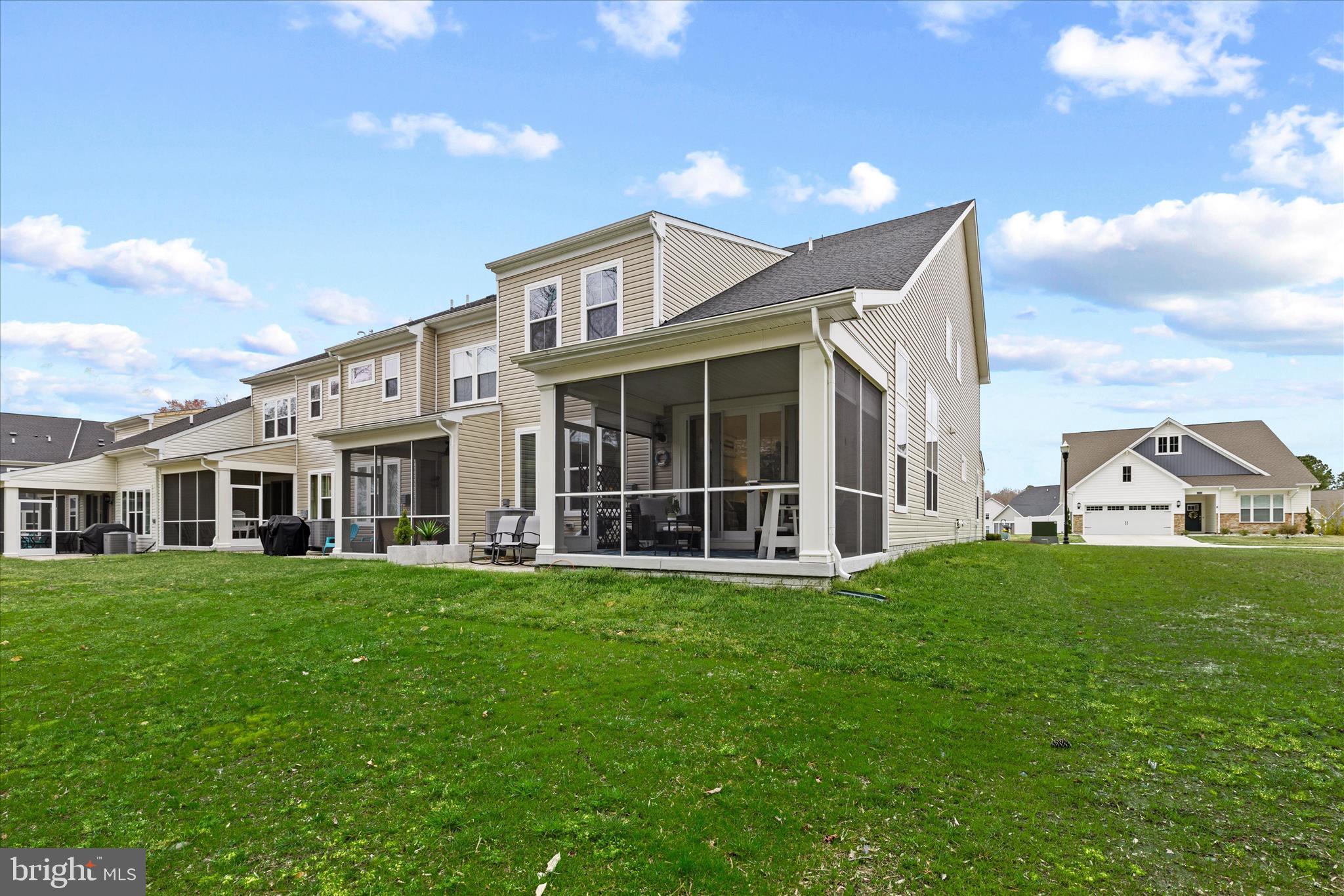 MILOS HAVEN - Residential