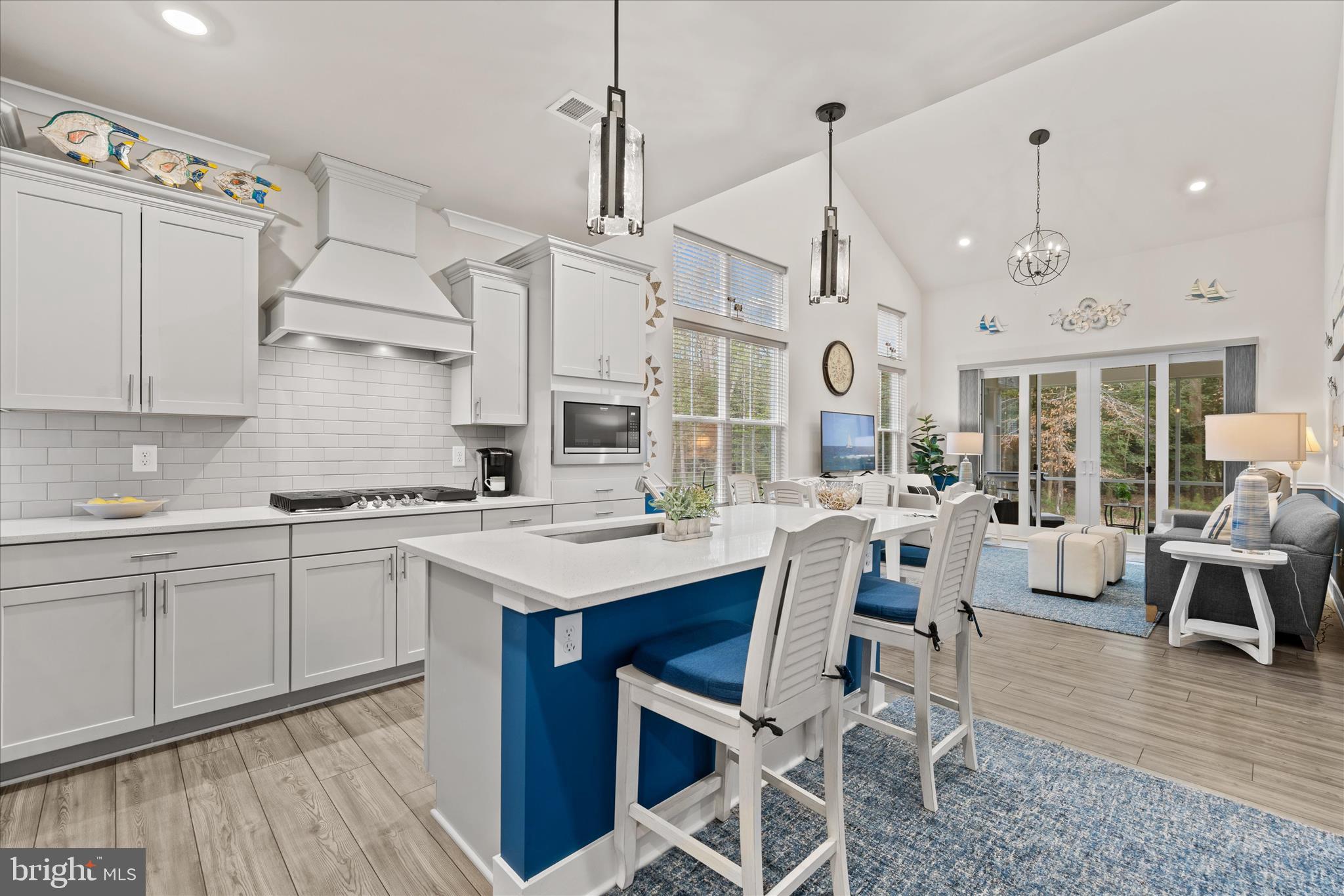 MILOS HAVEN - Residential