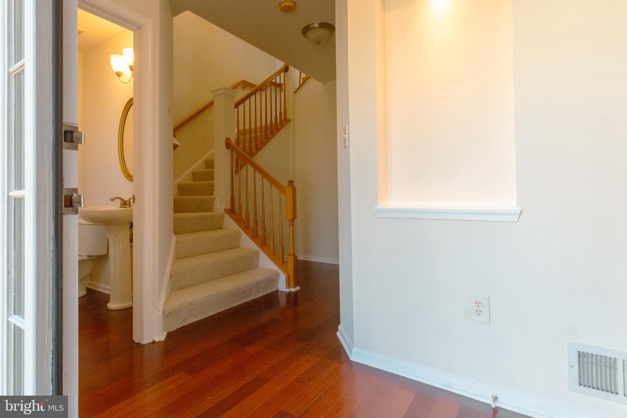 OVERLOOK - Residential Lease