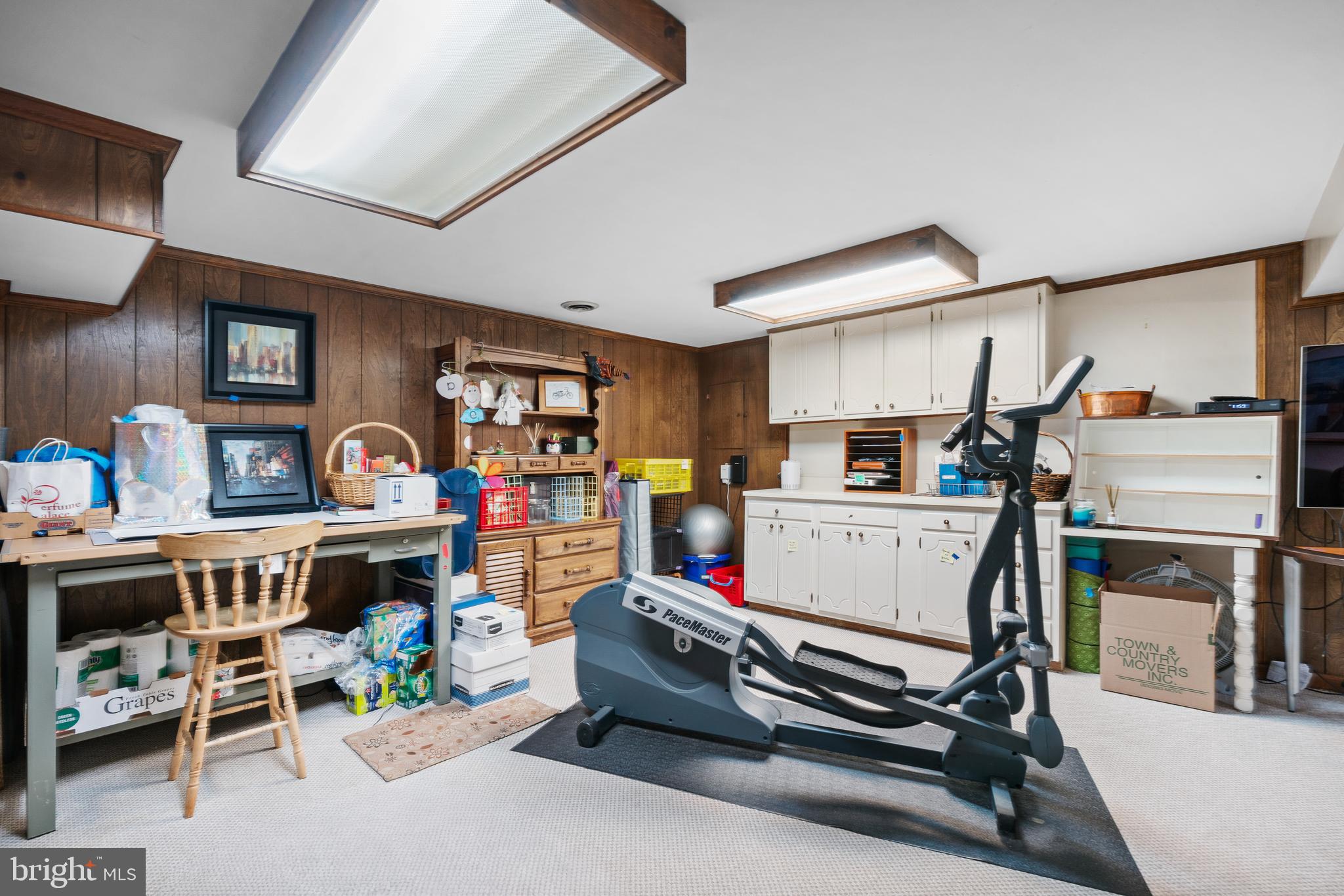 BROOKEVILLE KNOLLS - Residential