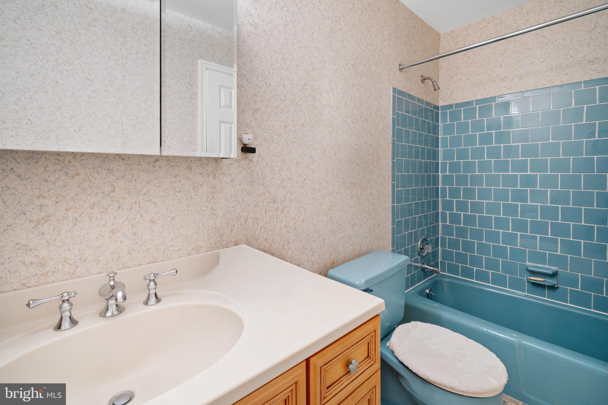 BROOKEVILLE KNOLLS - Residential