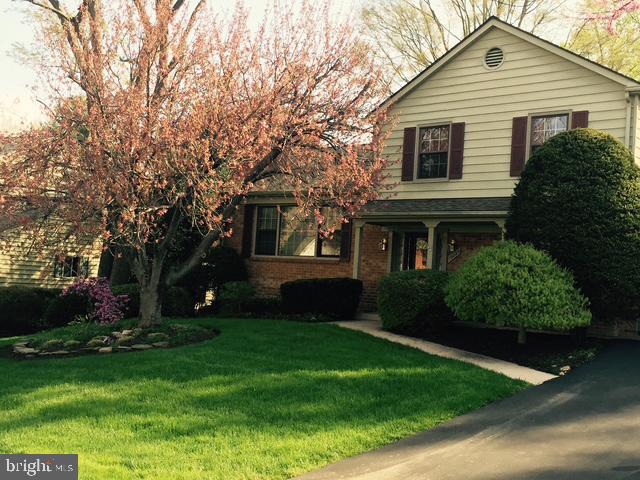 BROOKEVILLE KNOLLS - Residential