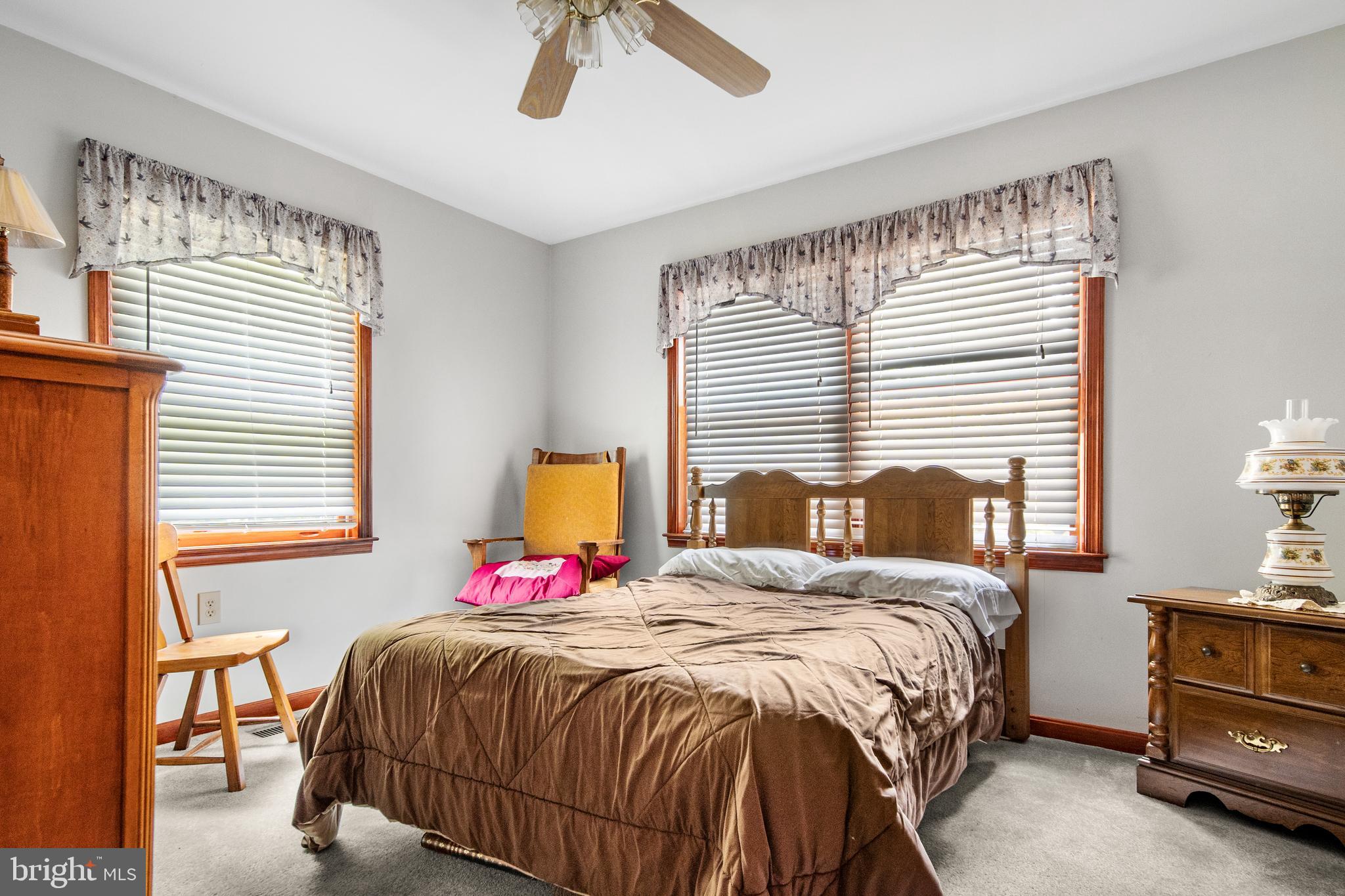 FOXWOOD KNOLLS - Residential