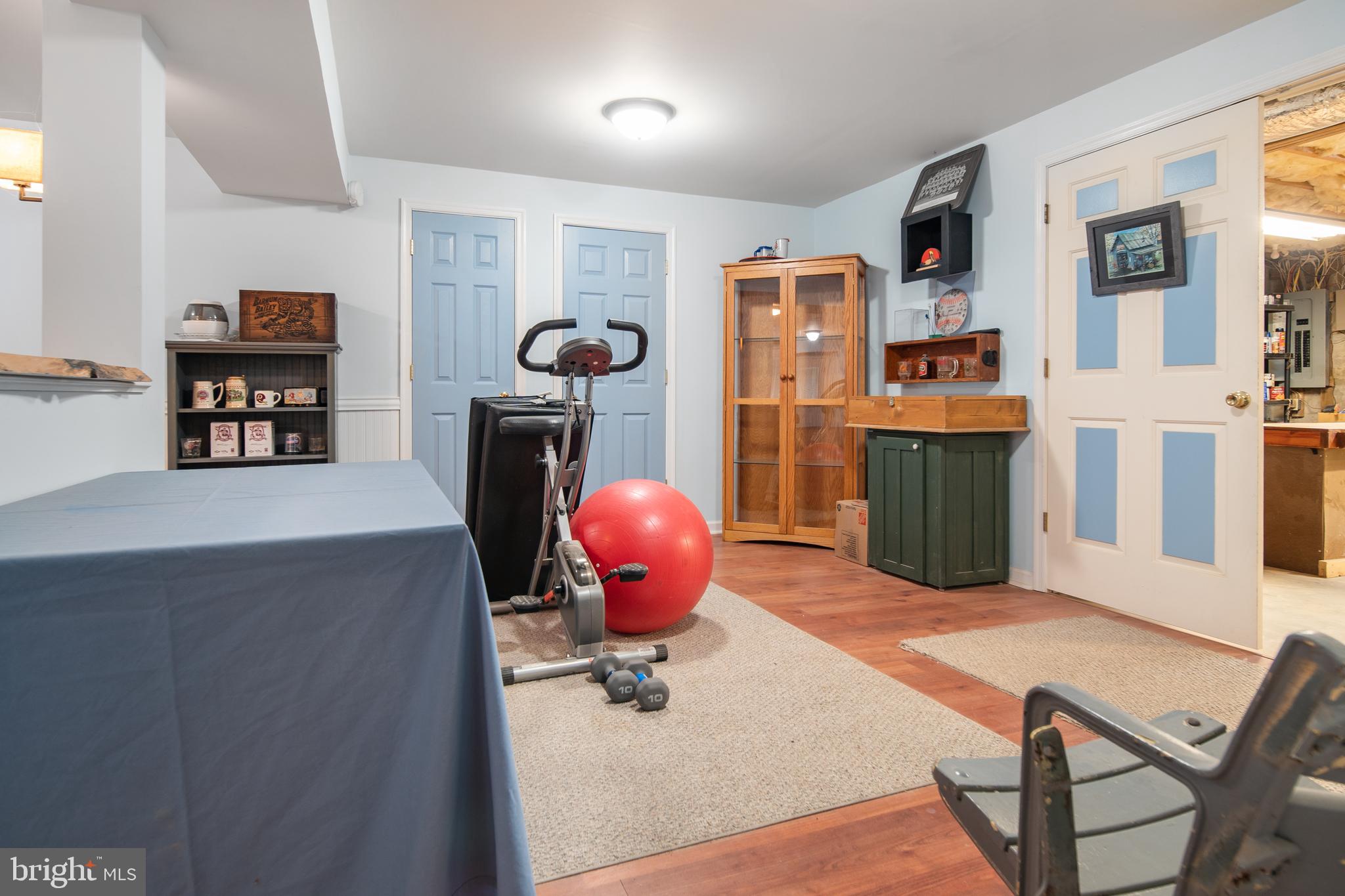 FOXWOOD KNOLLS - Residential