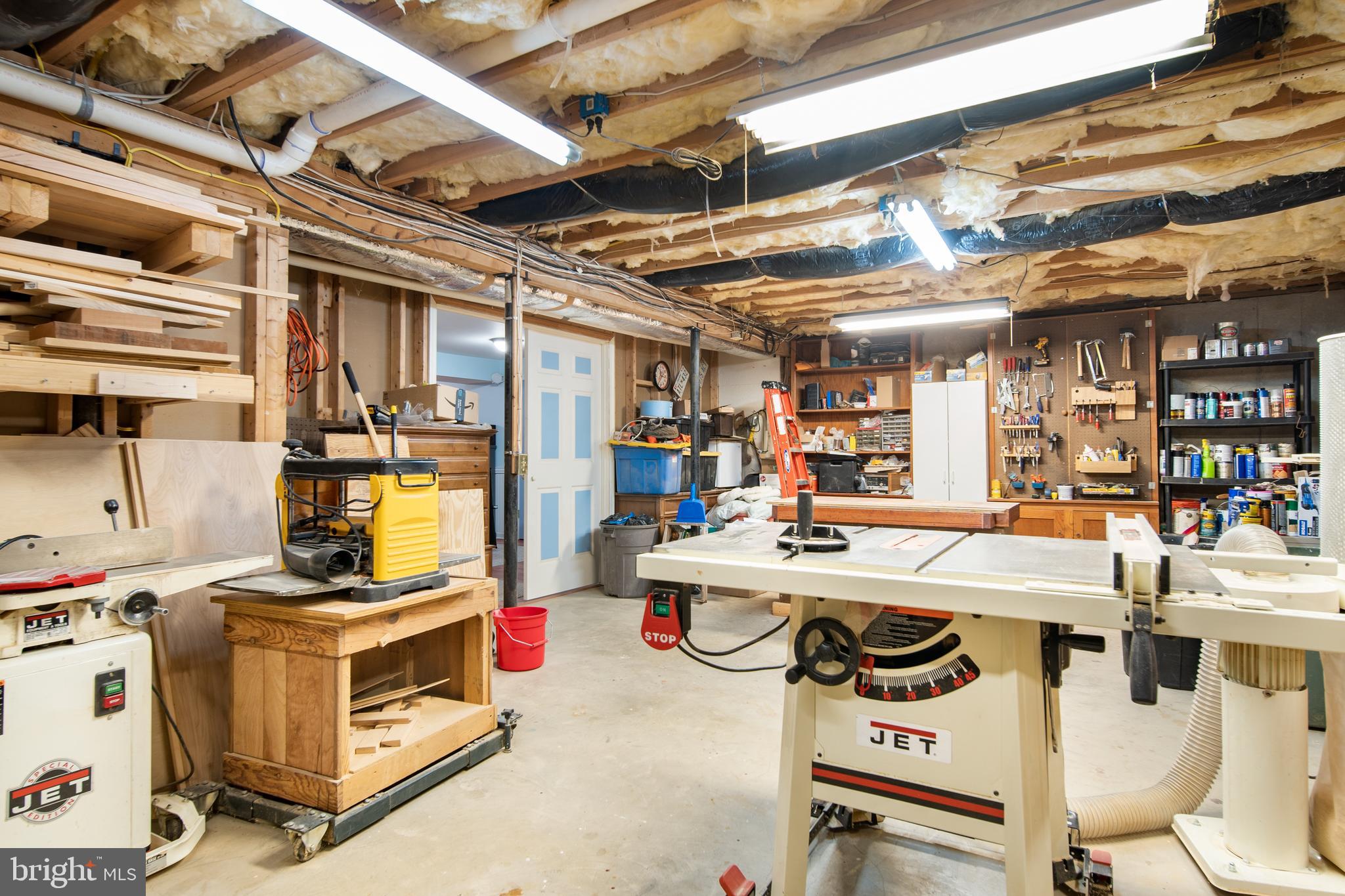 FOXWOOD KNOLLS - Residential