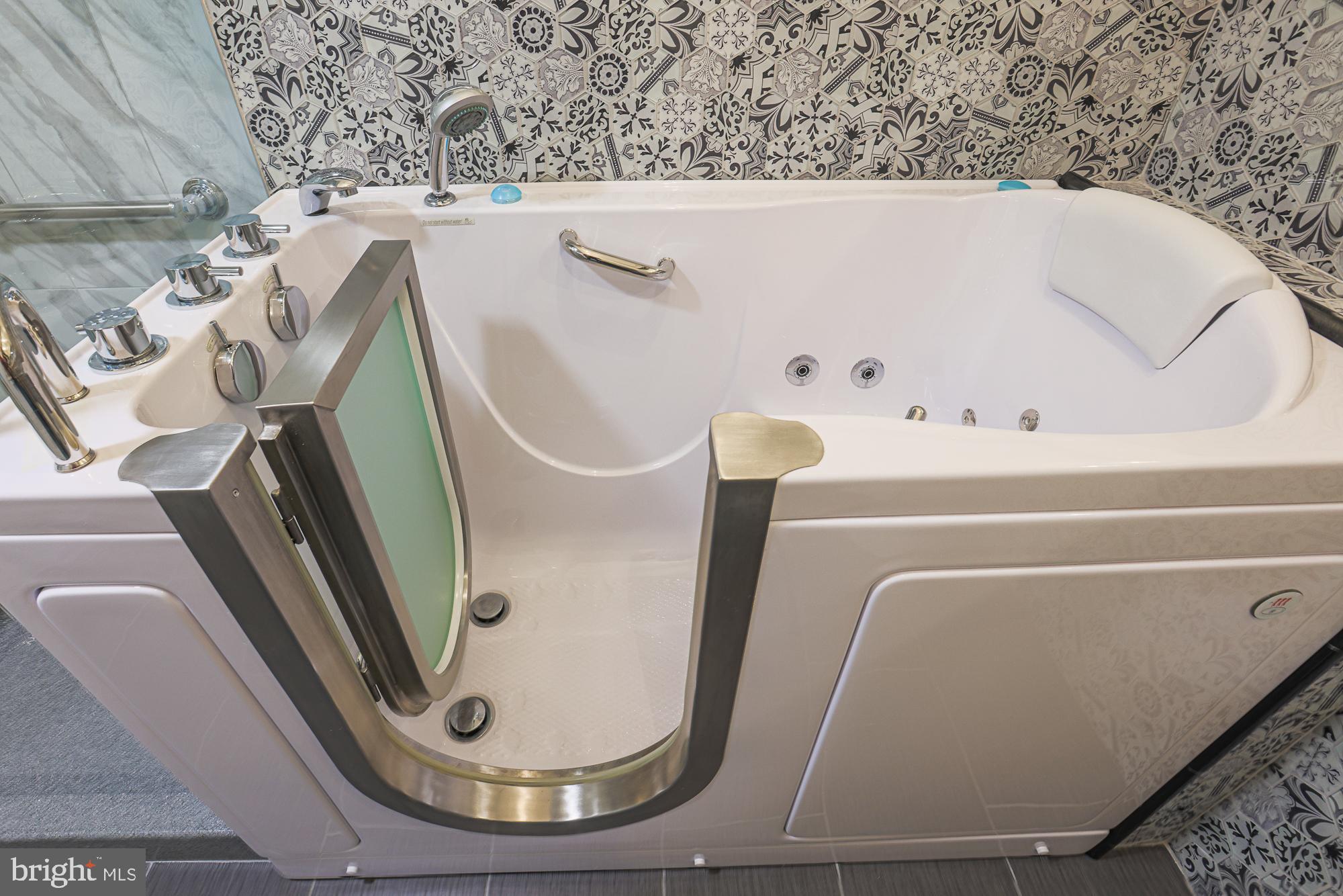 OWINGS MILLS - Residential