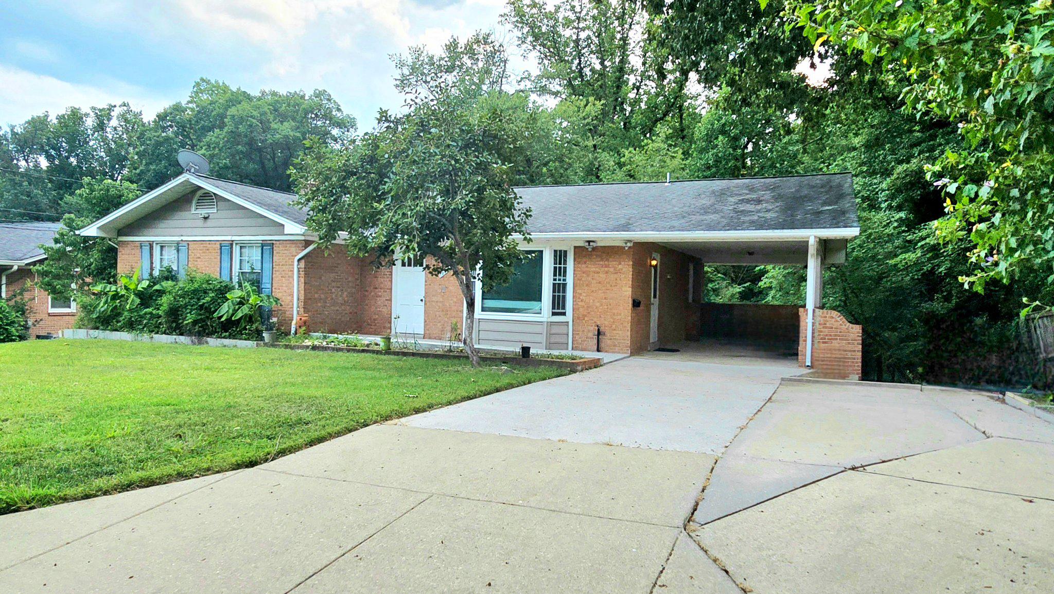 10928 PLEASANT ACRES DRIVE