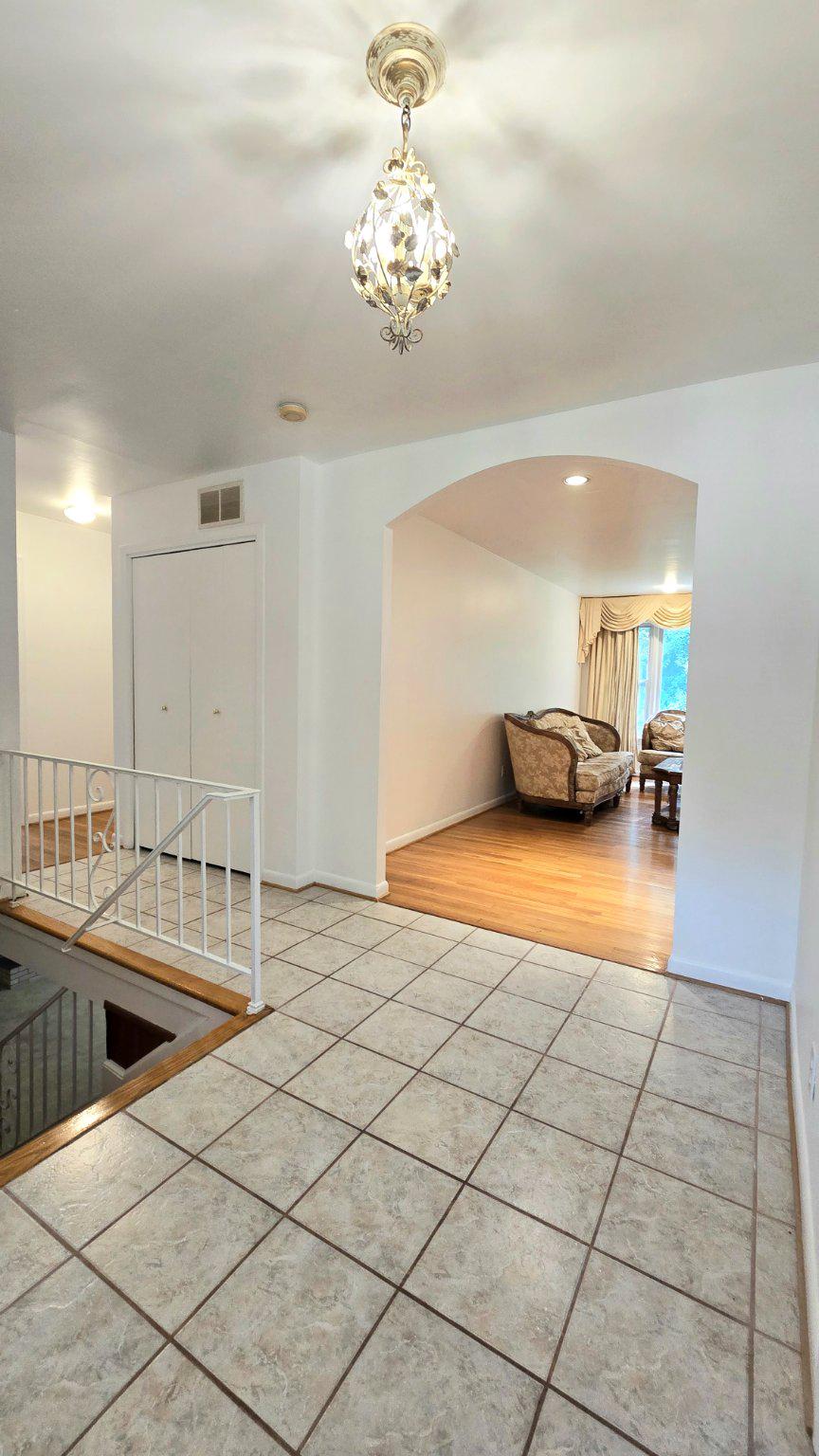 10928 PLEASANT ACRES DRIVE