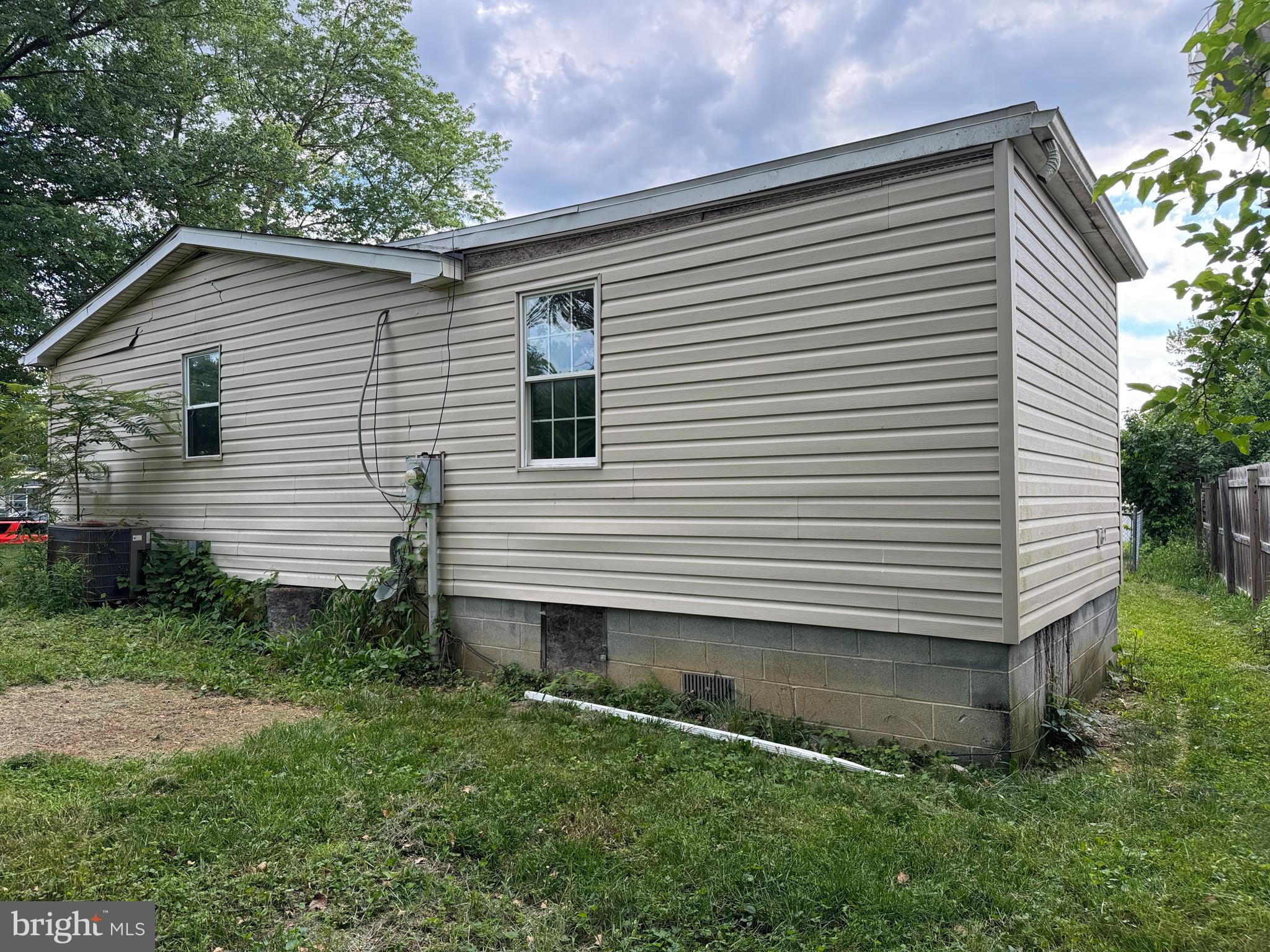 7341 MARTINSBURG PIKE
