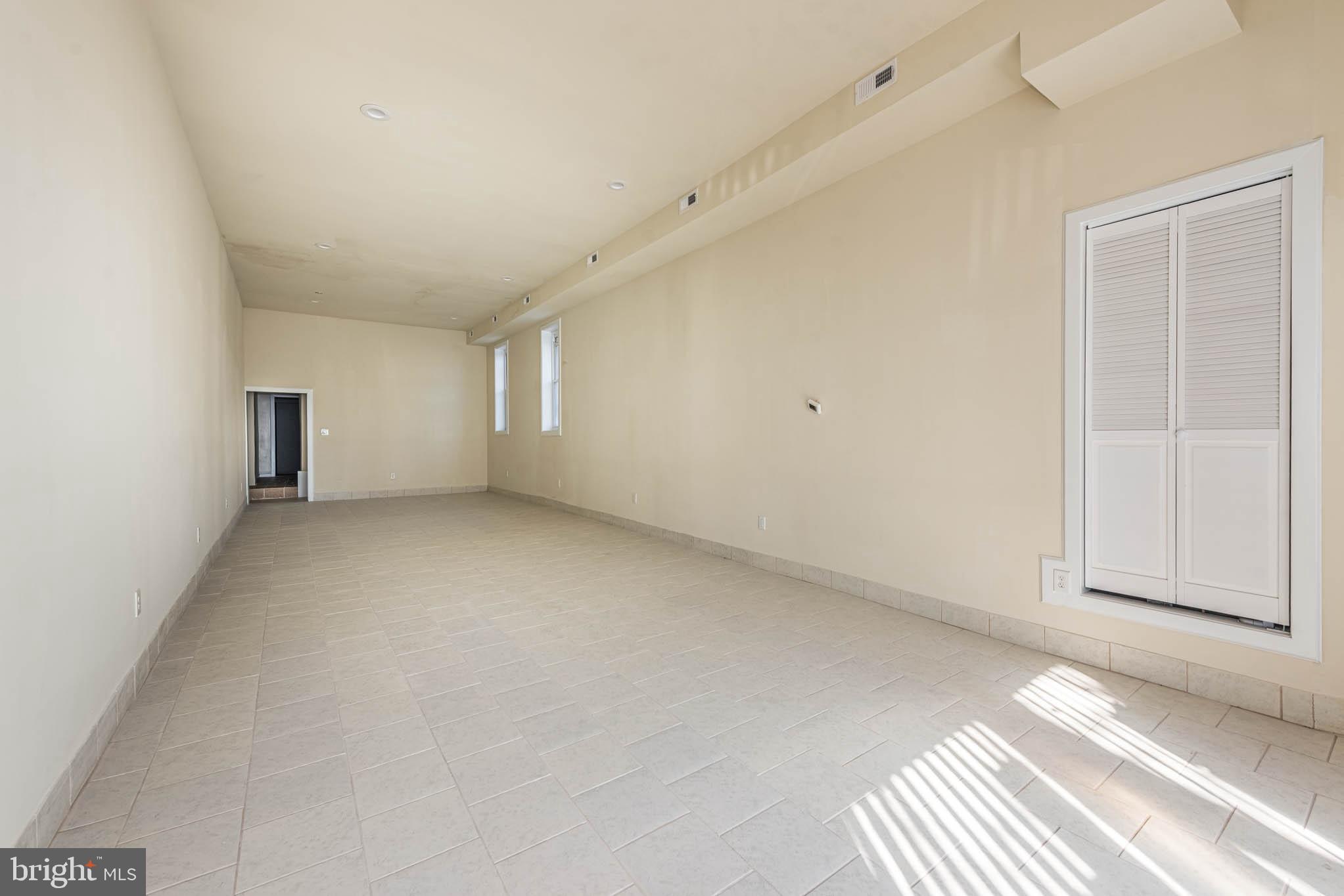 OLIVER - Residential