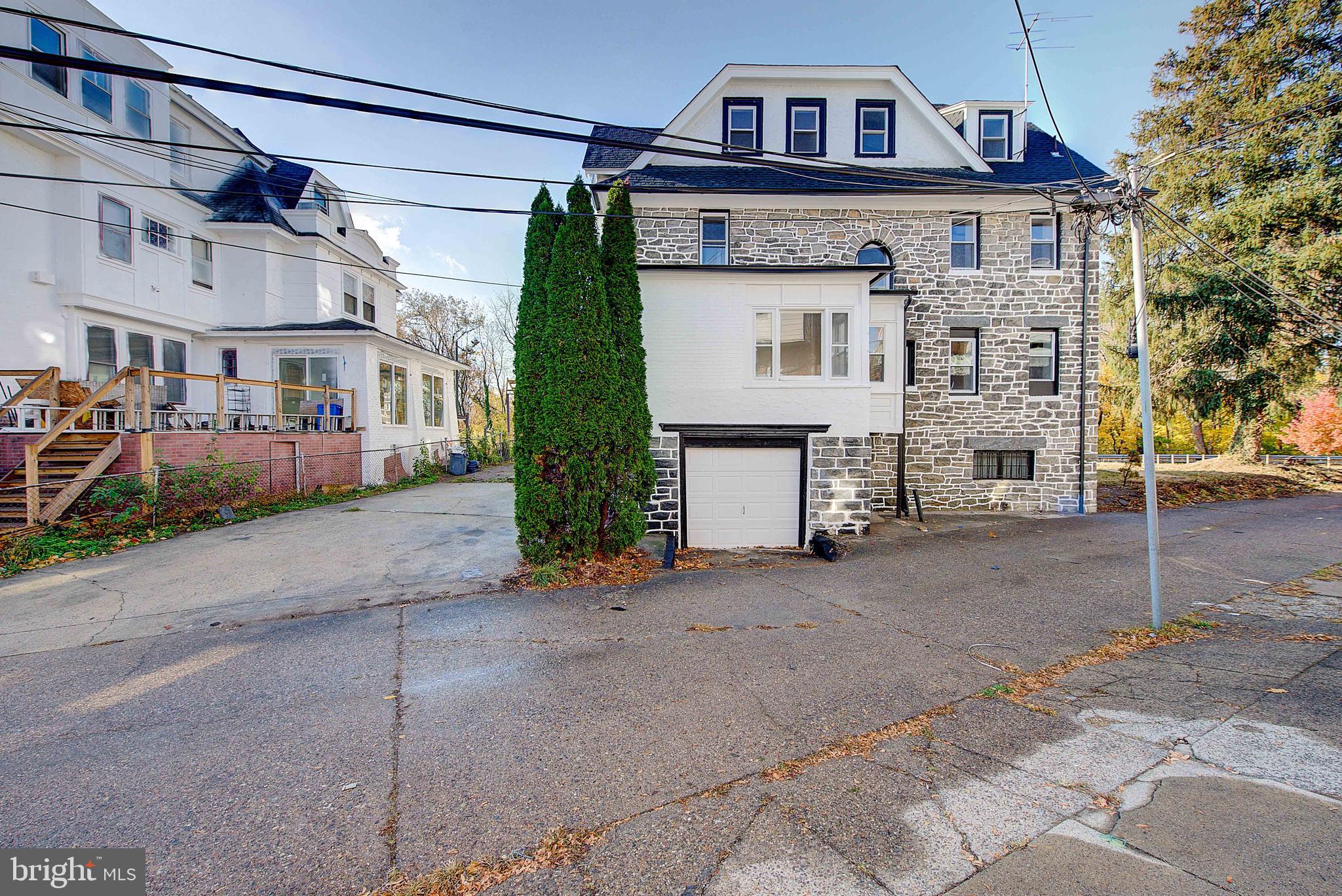 COBBS CREEK - Residential