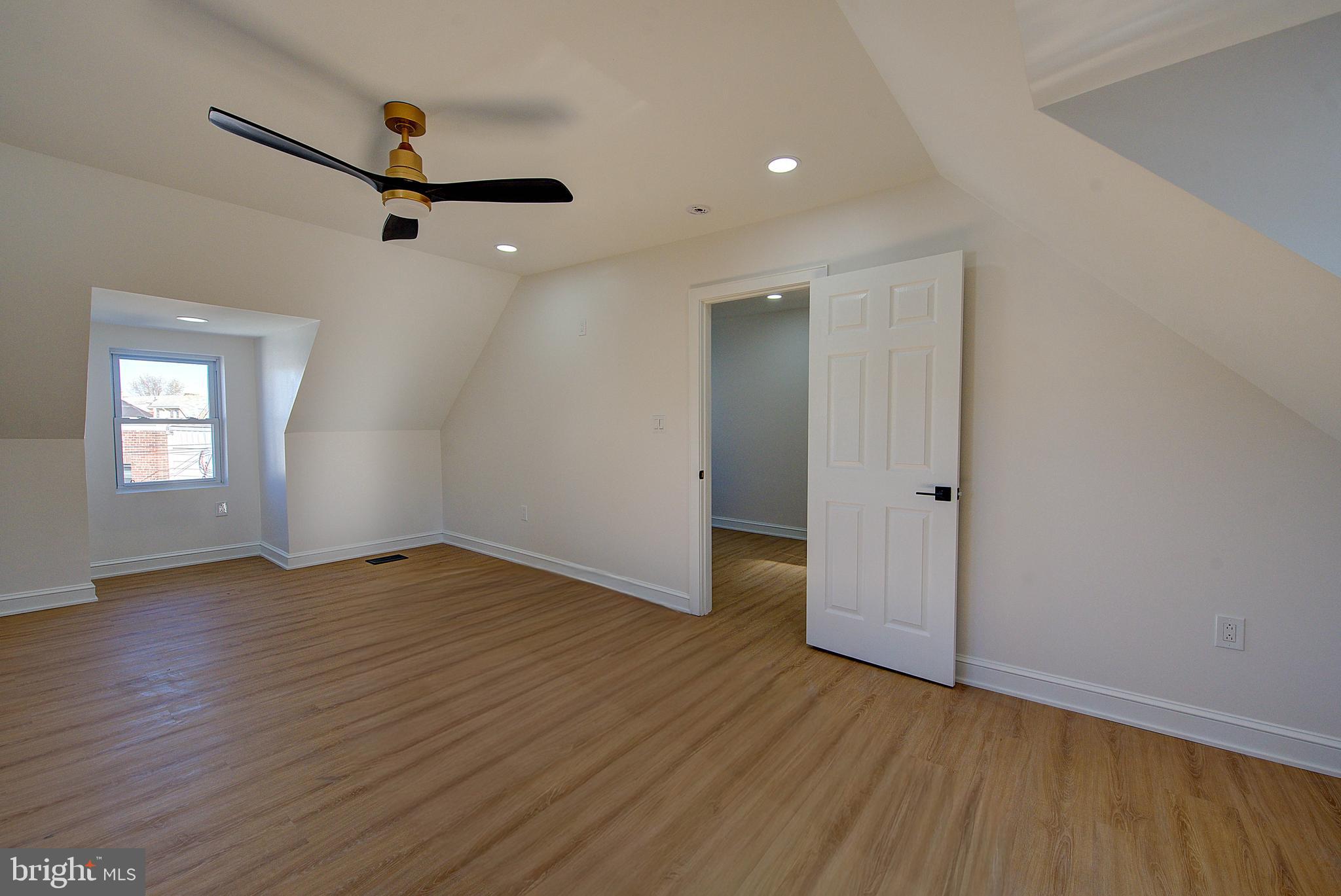 COBBS CREEK - Residential