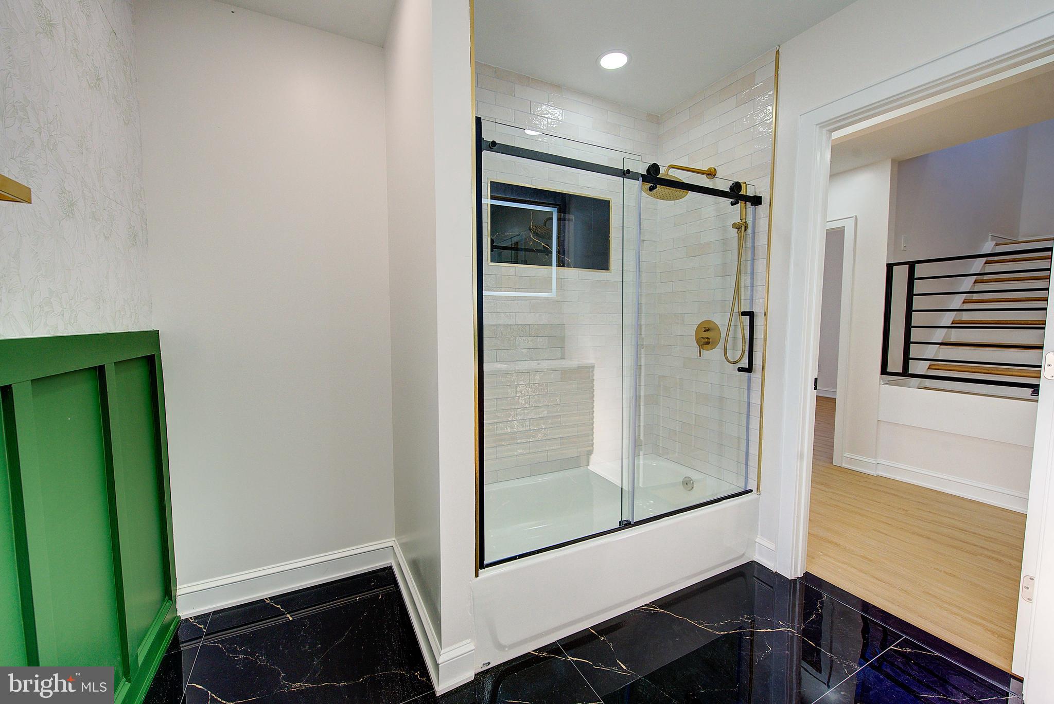 COBBS CREEK - Residential