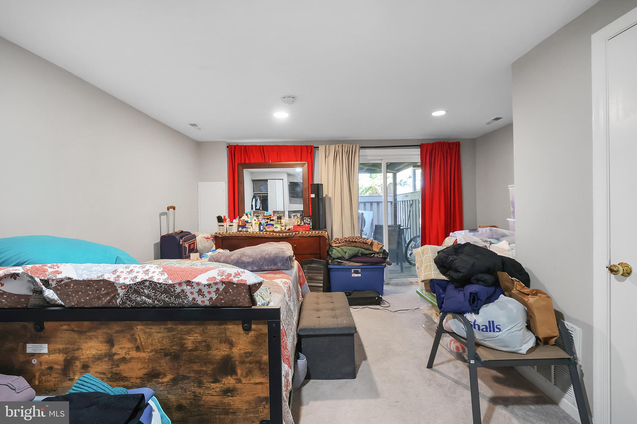 SUFFOLK PLACE - Residential