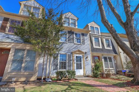 Photo of 8785 Ravenglass Way, MONTGOMERY VILLAGE, MD 20886 (MLS # MDMC2222086)