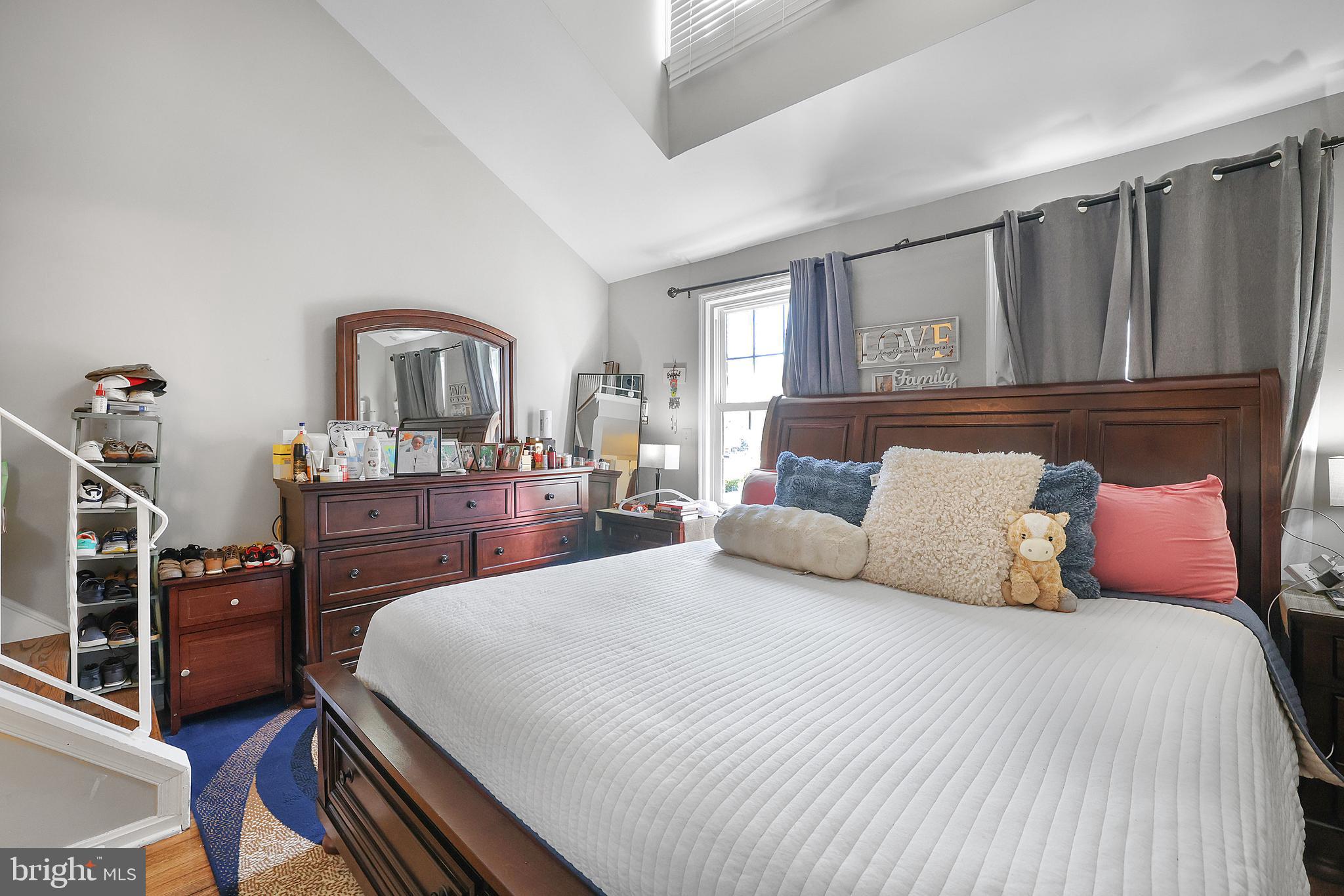 SUFFOLK PLACE - Residential