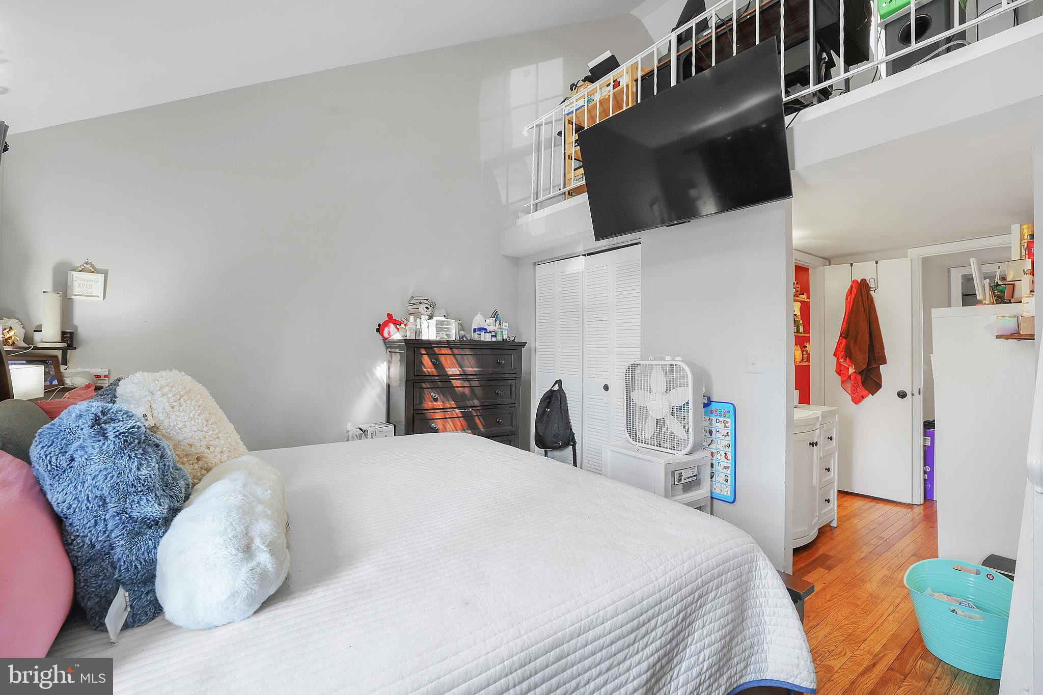 SUFFOLK PLACE - Residential