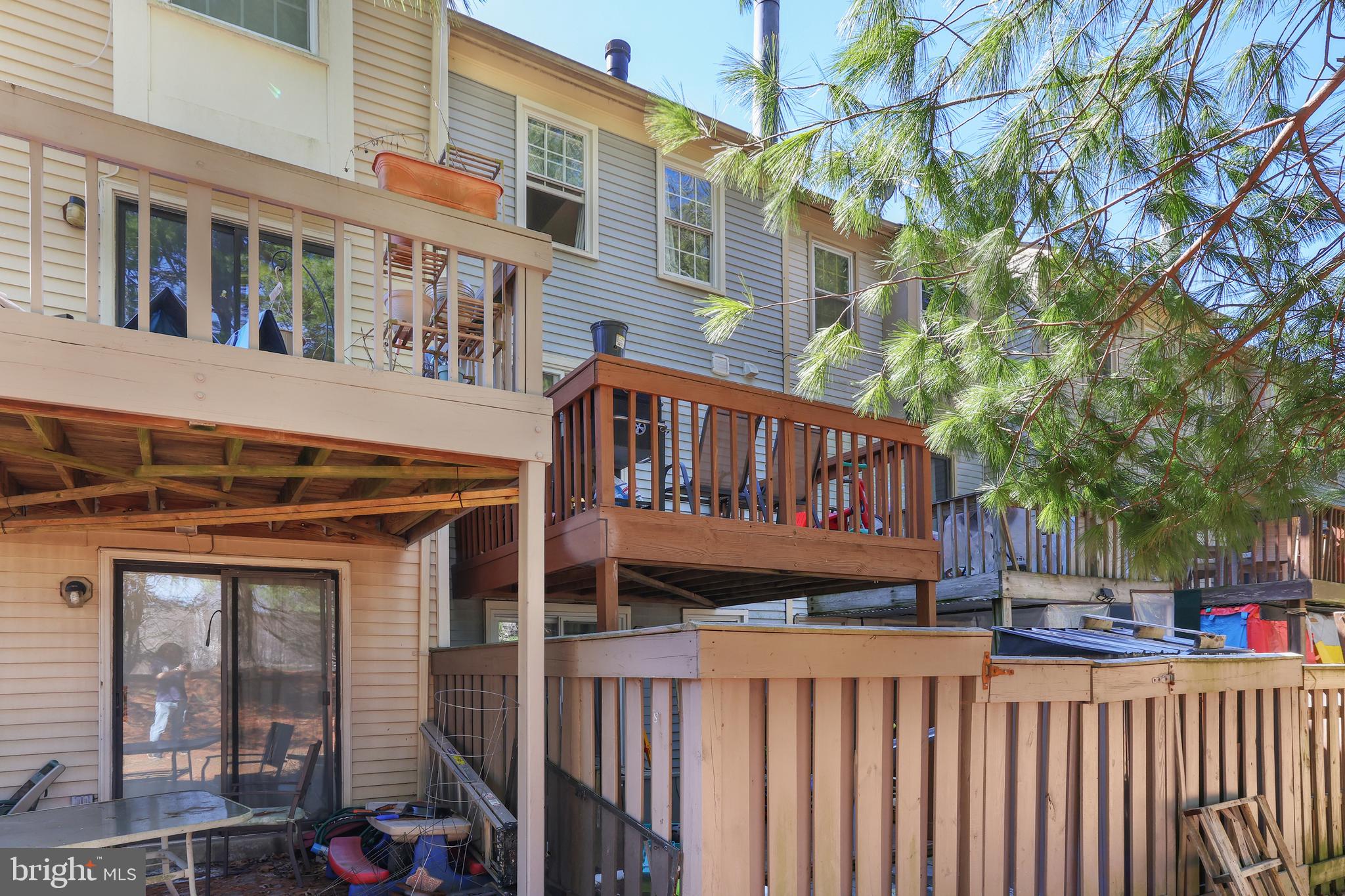 SUFFOLK PLACE - Residential