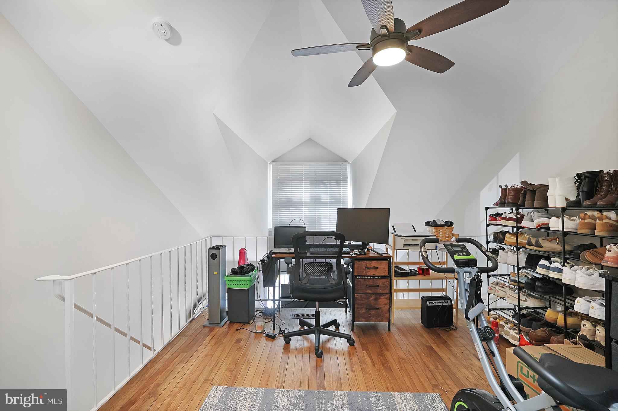 SUFFOLK PLACE - Residential