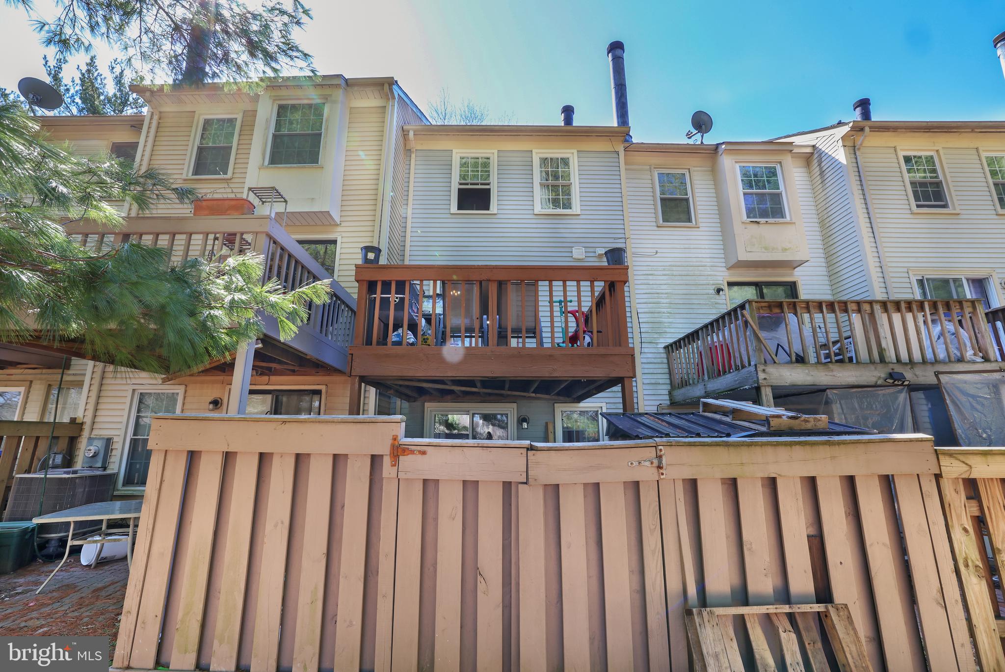 SUFFOLK PLACE - Residential