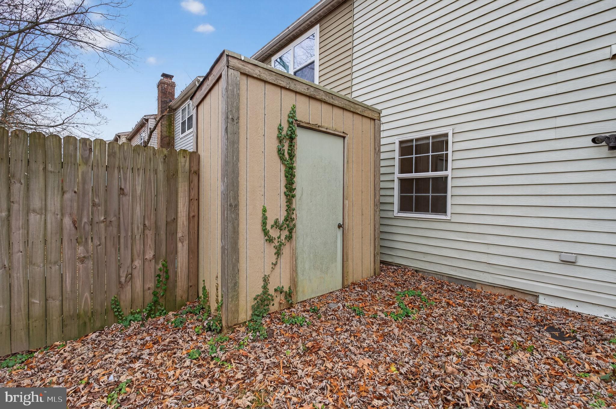 RYON WOODS SUB - Residential