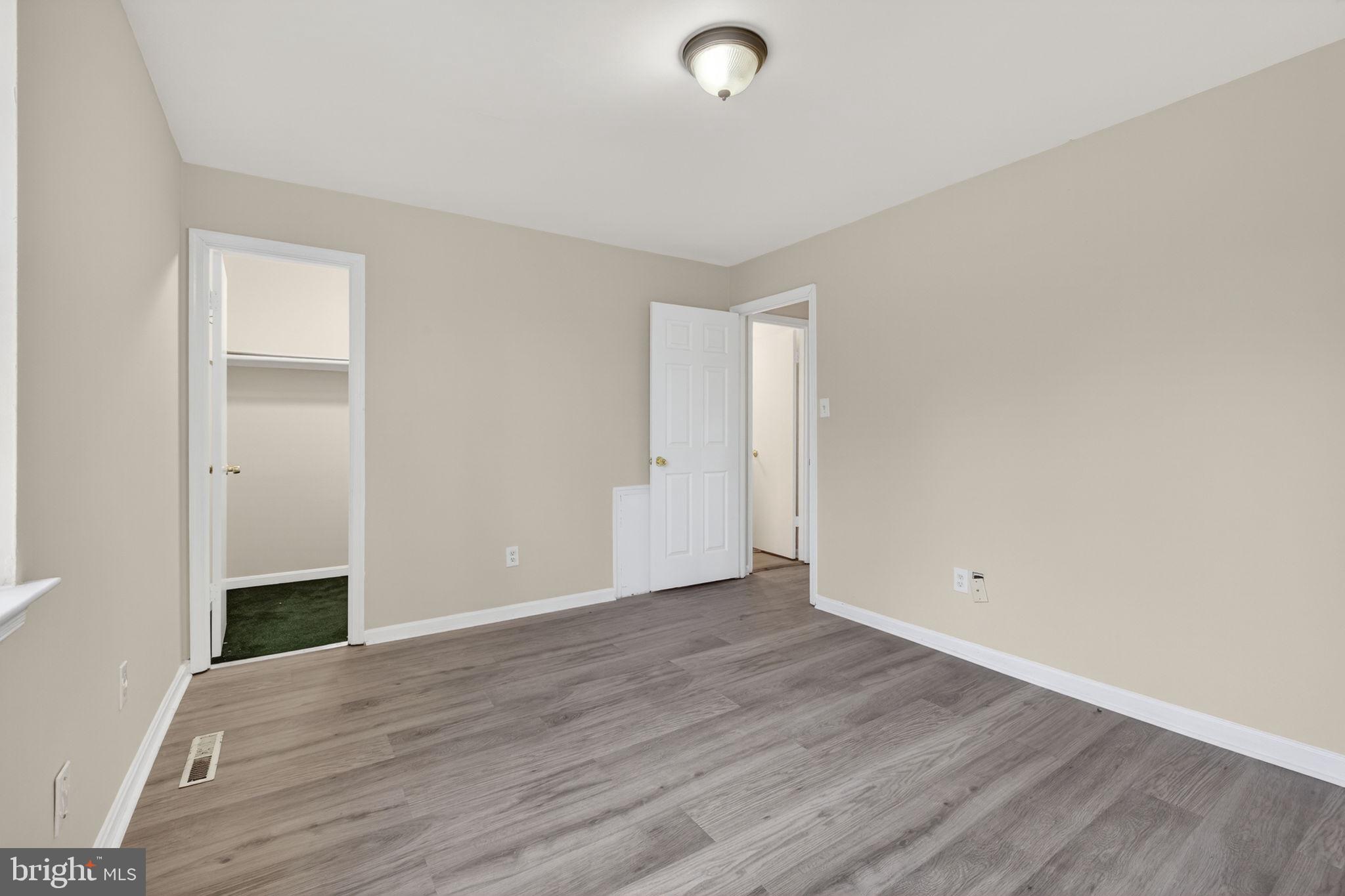 RYON WOODS SUB - Residential