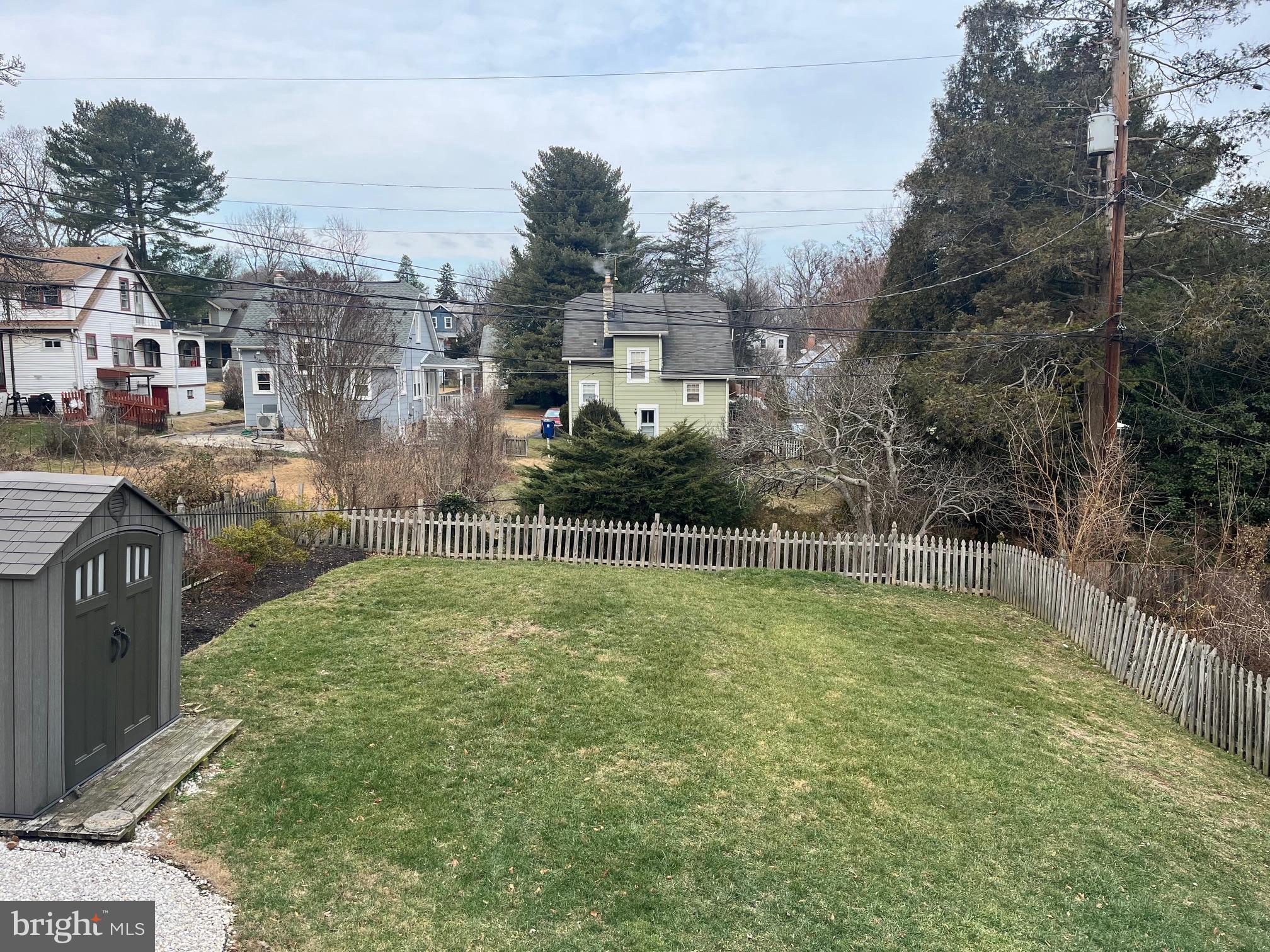 LAKE WALKER - Residential