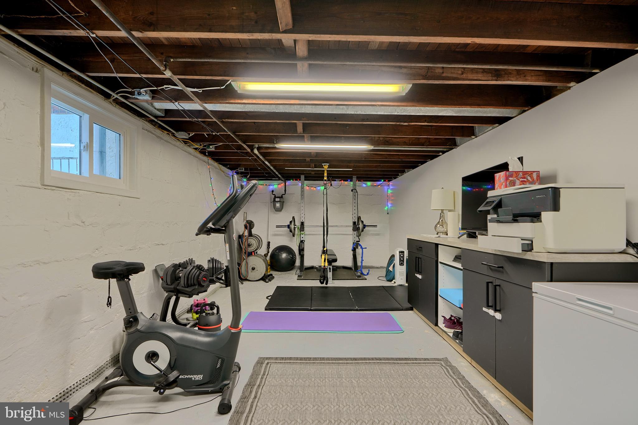 LAKE WALKER - Residential