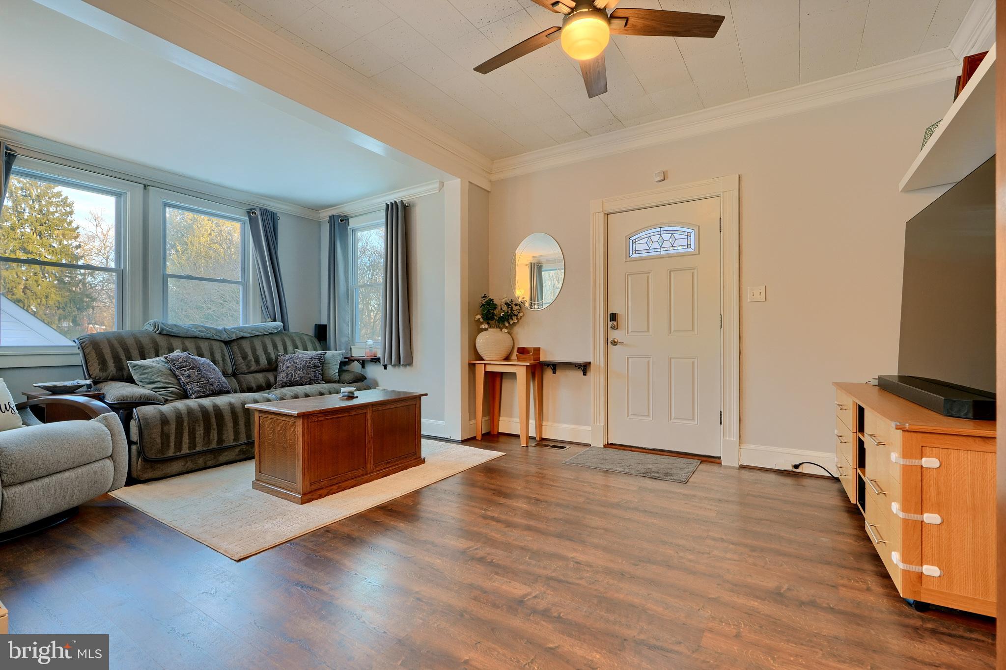 LAKE WALKER - Residential