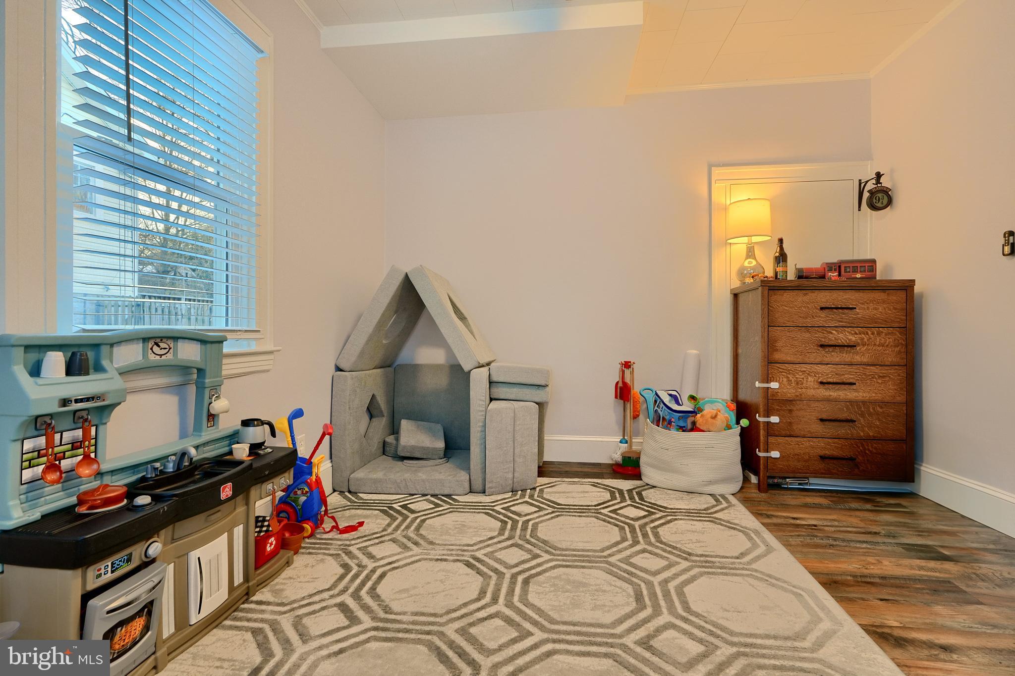 LAKE WALKER - Residential