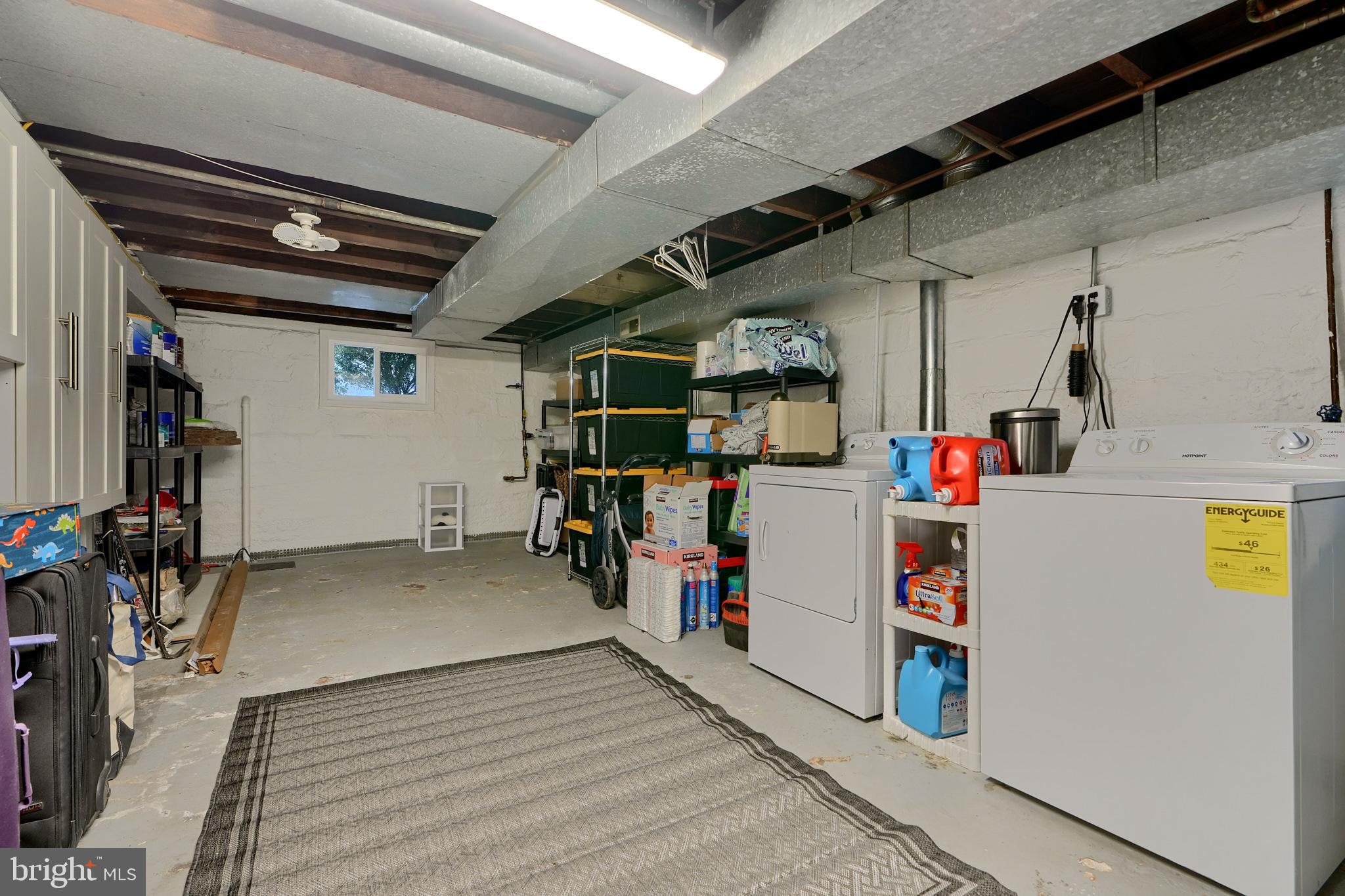 LAKE WALKER - Residential