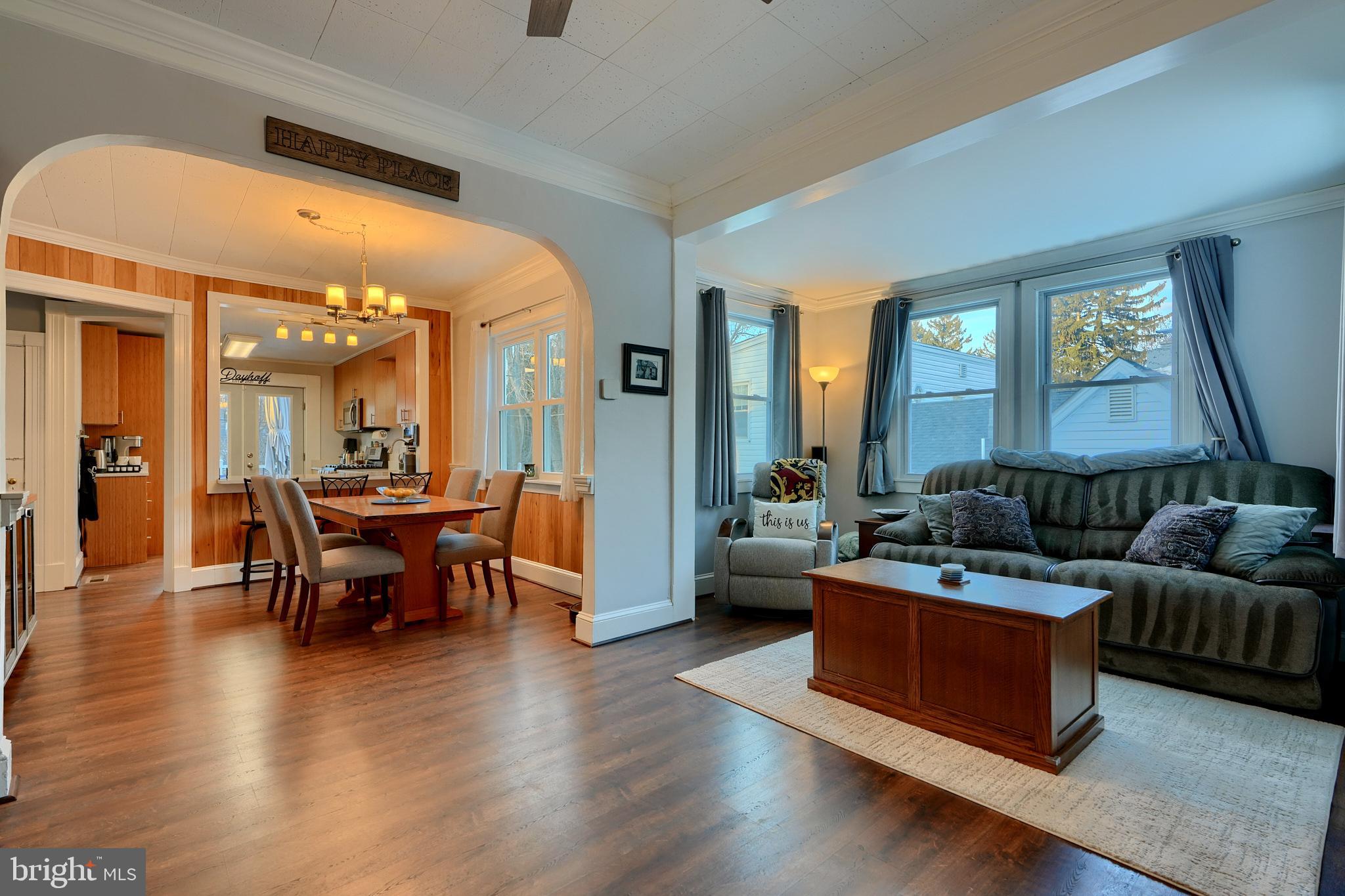 LAKE WALKER - Residential