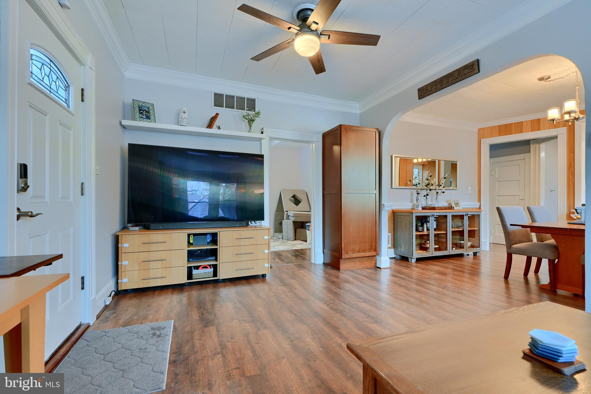 LAKE WALKER - Residential